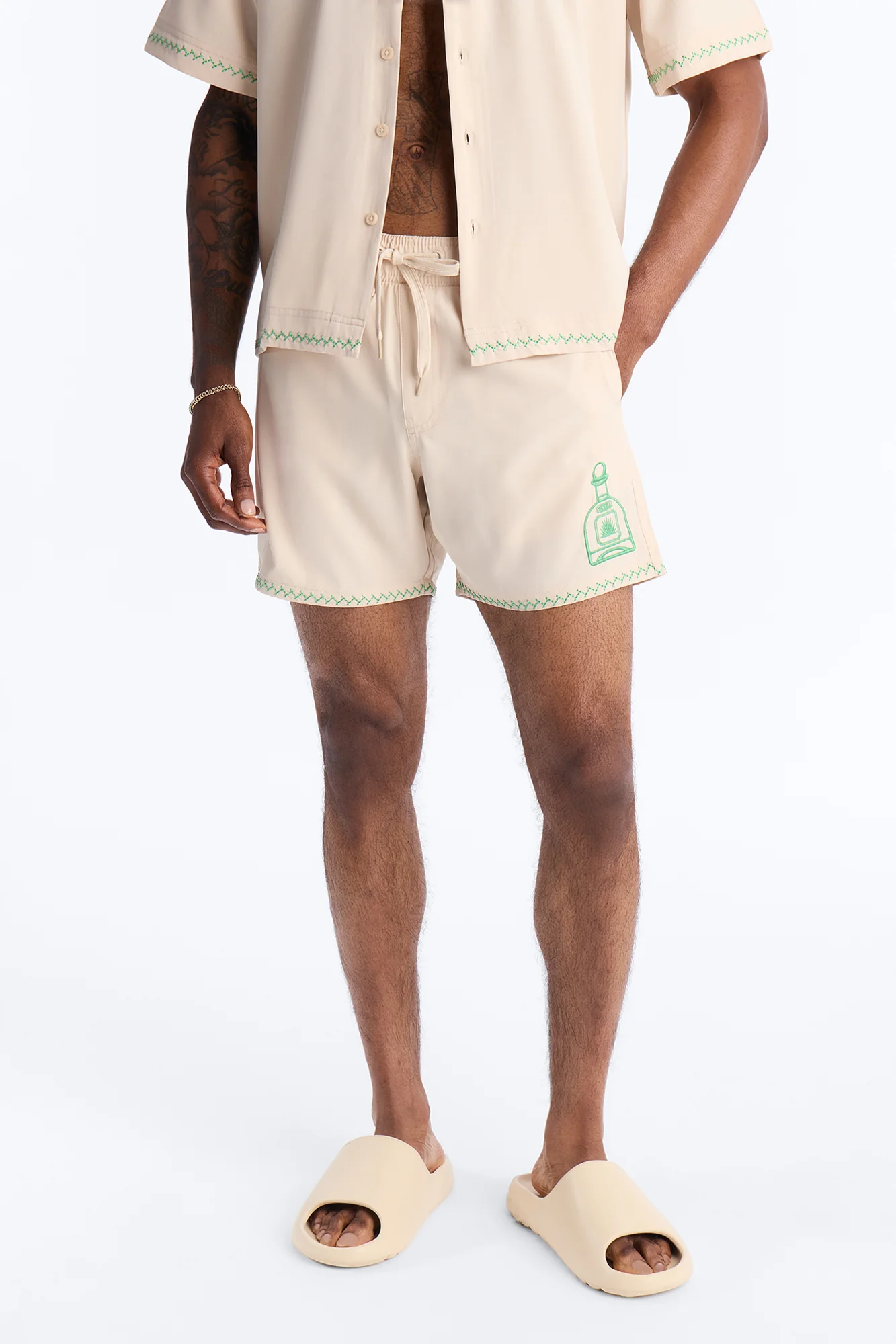 Agave Palm Embroidered Swim Trunk 7″ - Off White