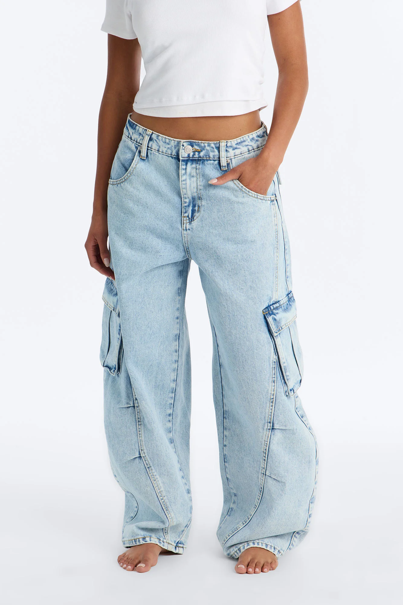 Around The Block Cargo Jeans - Light Wash - Image 2