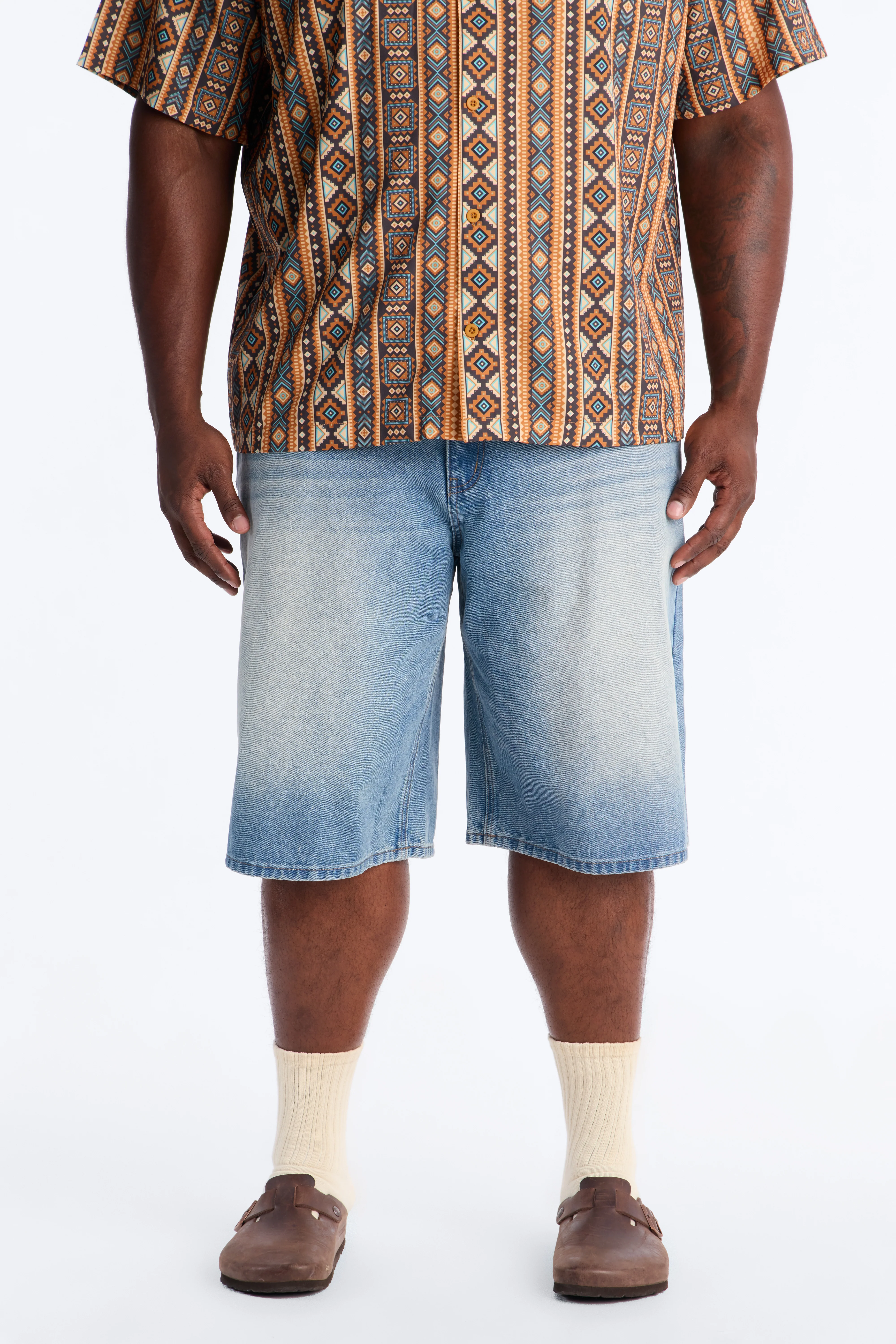 Baggy On the Go Denim Short - Light Blue Wash - Image 2