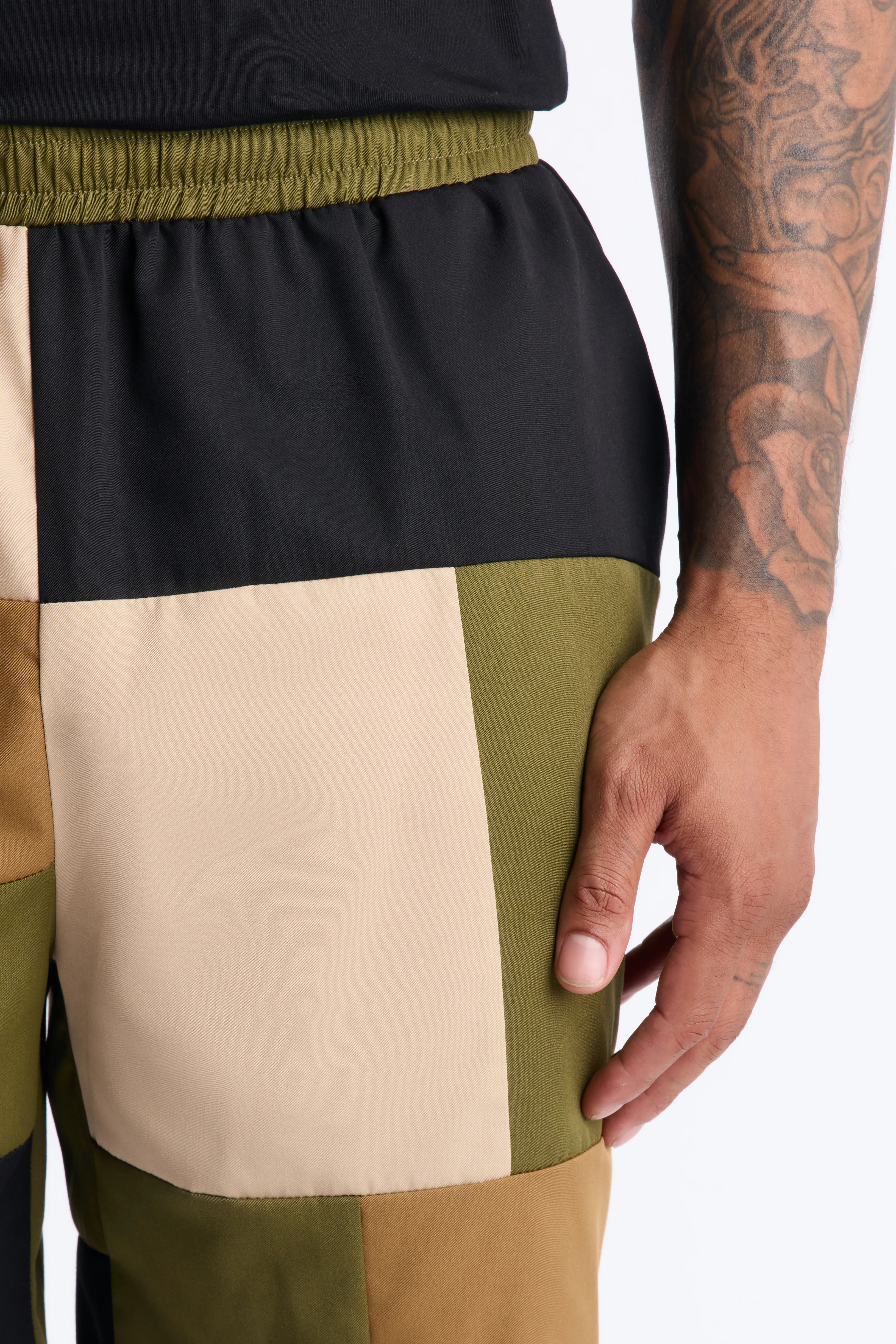 Baggy Pixel Perfect Short - Khaki - Image 7