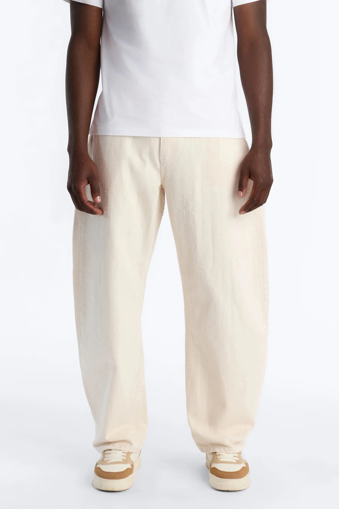 Barrel Feeling Edgy Jean - Cream