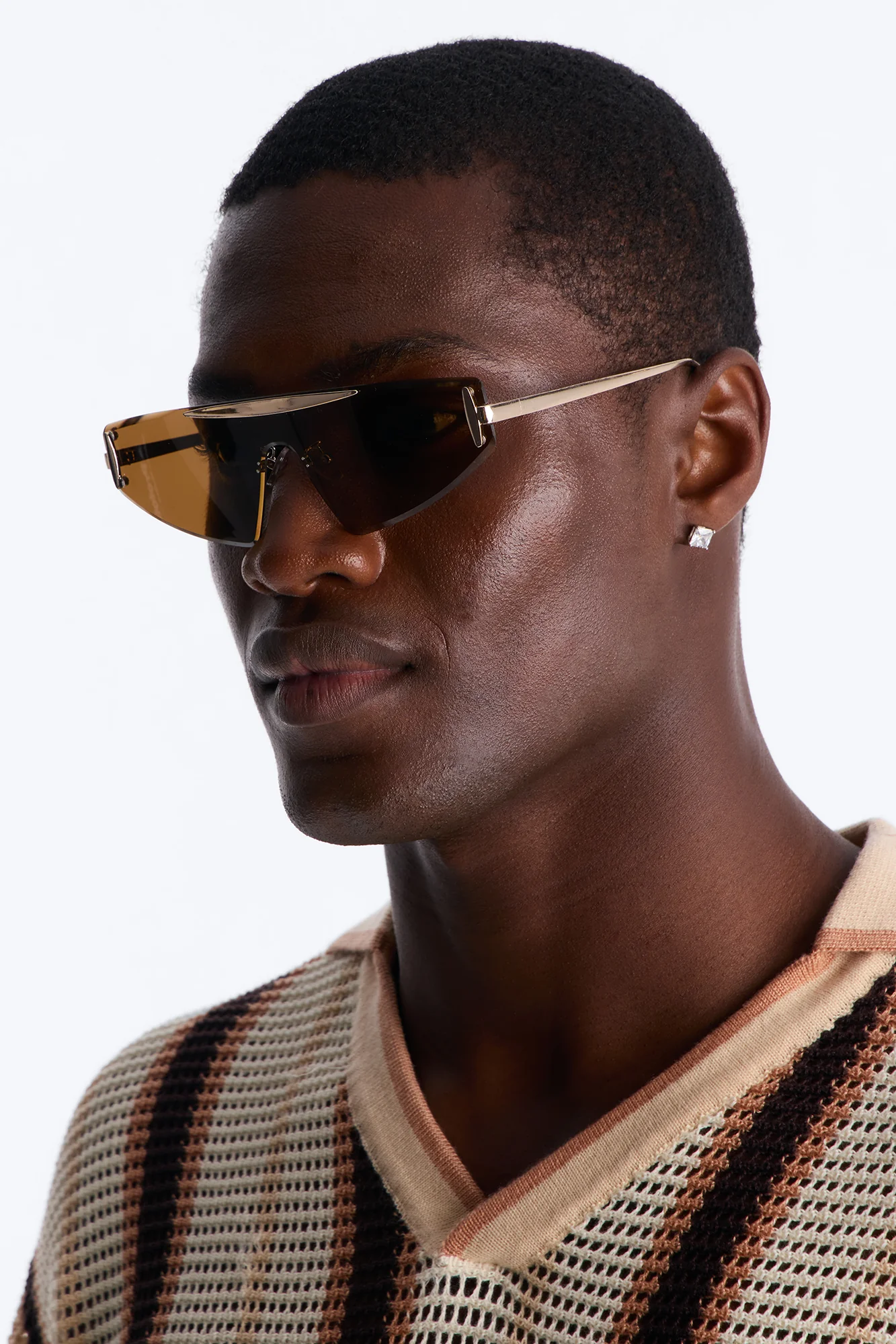 Between The Mirage Shield Sunglasses - Gold/Brown - Image 3