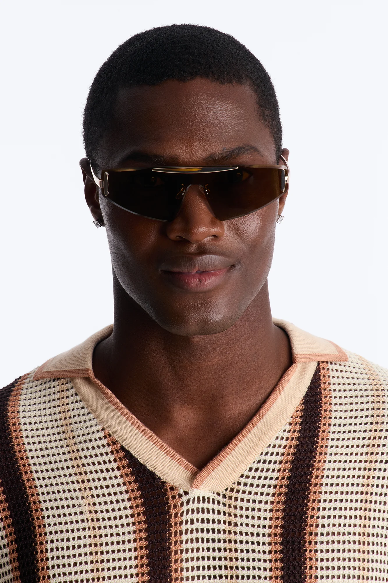 Between The Mirage Shield Sunglasses - Gold/Brown - Image 4