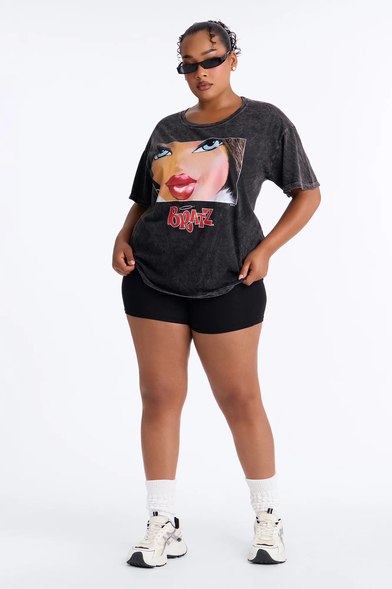 Bratz Close Up Washed Tee - Black Wash - Image 5