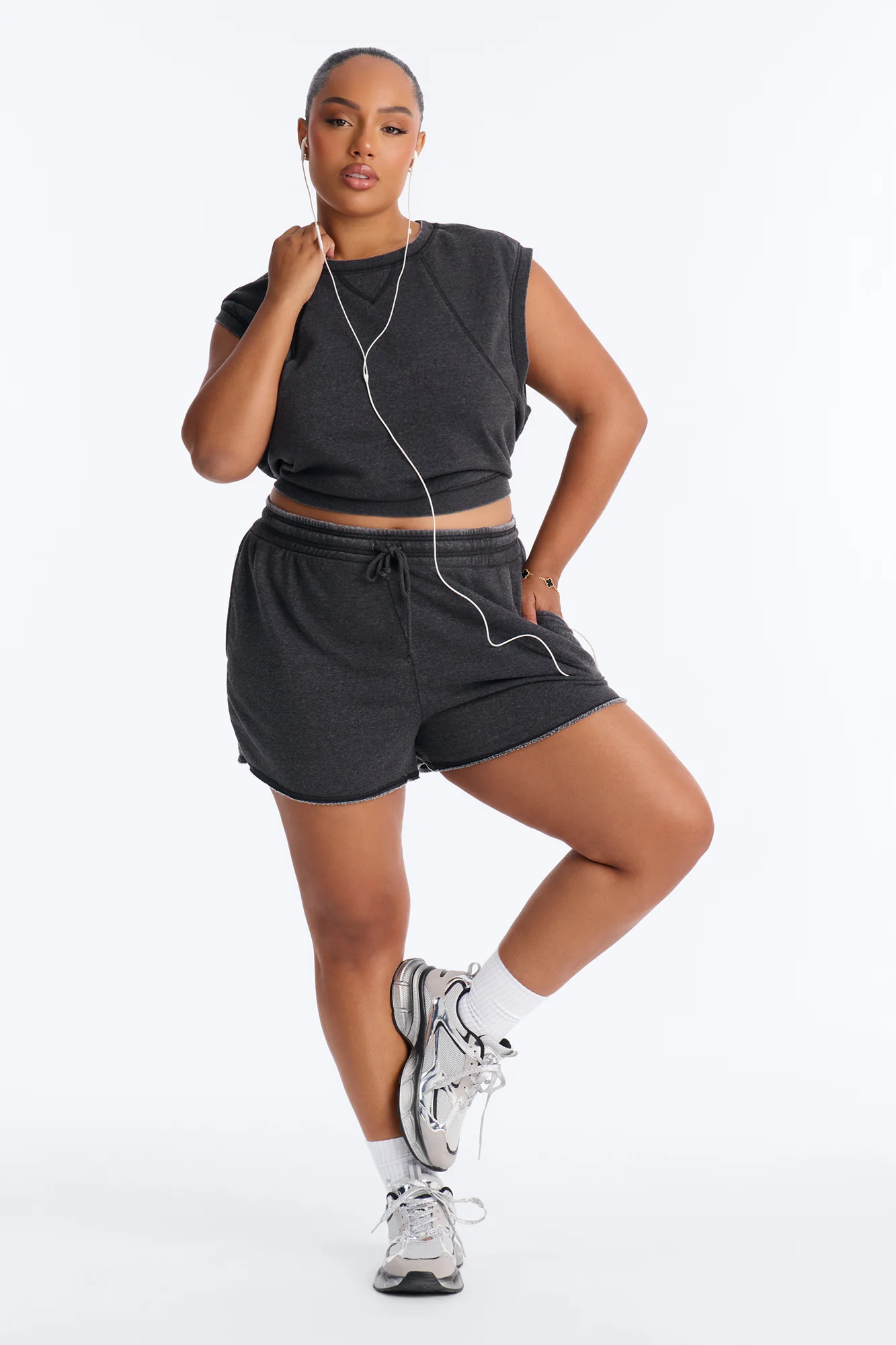Bree Casual Sweatshort Set - Black - Image 5
