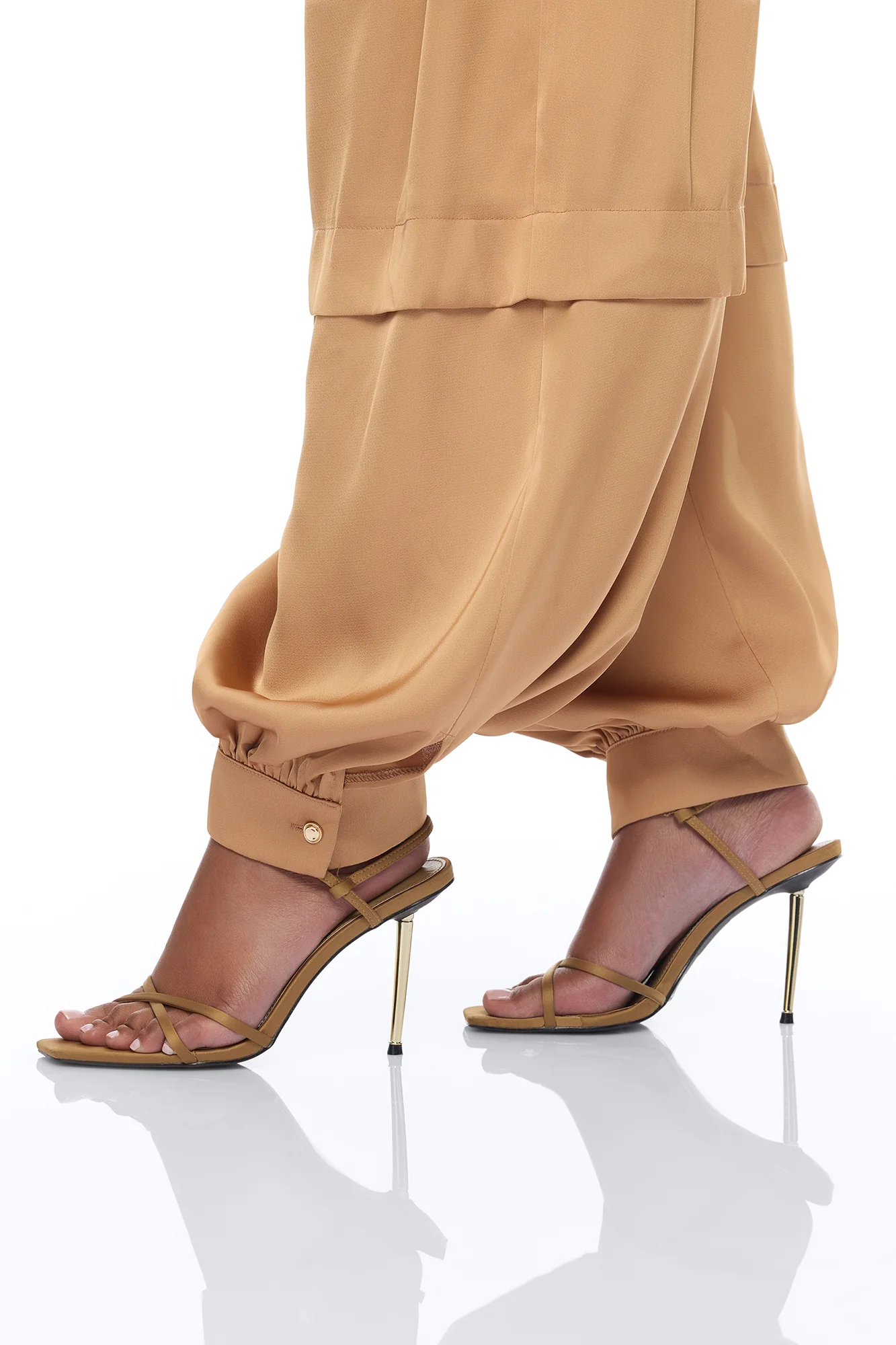 Cathryn Satin Balloon Pant - Gold - Image 3