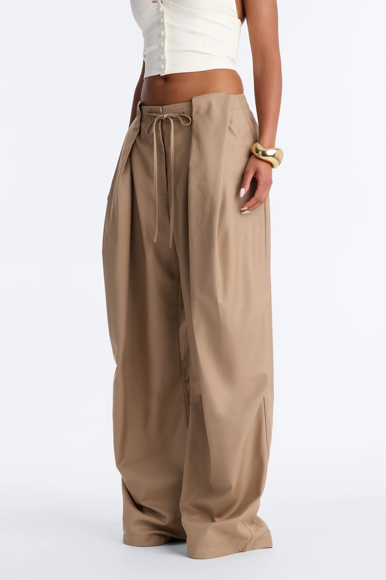 Chloe Wide Leg Stacked Pleated Trouser - Khaki - Image 2