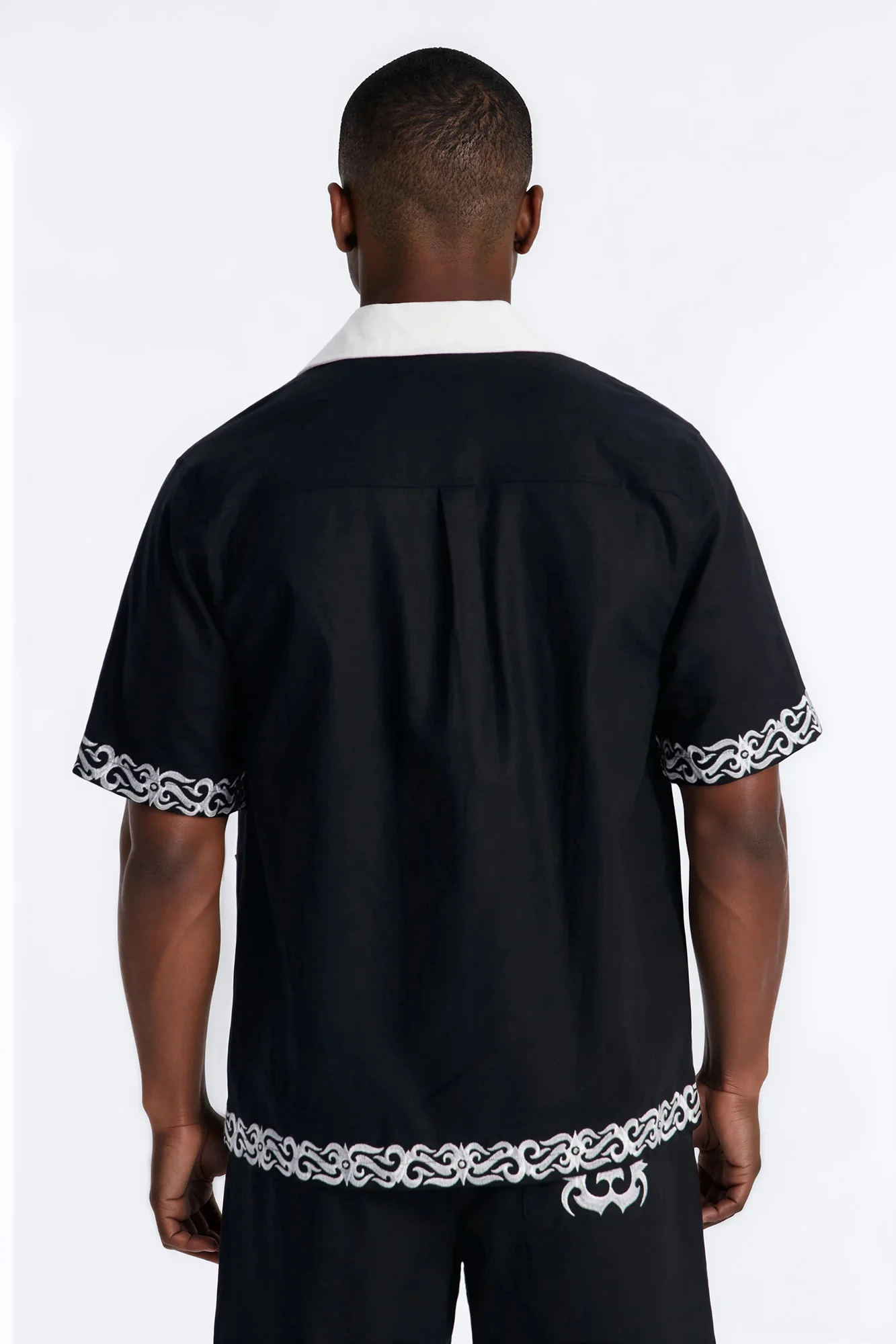 Coastal Isla Cuban Button Up Shirt - Black - Image 4
