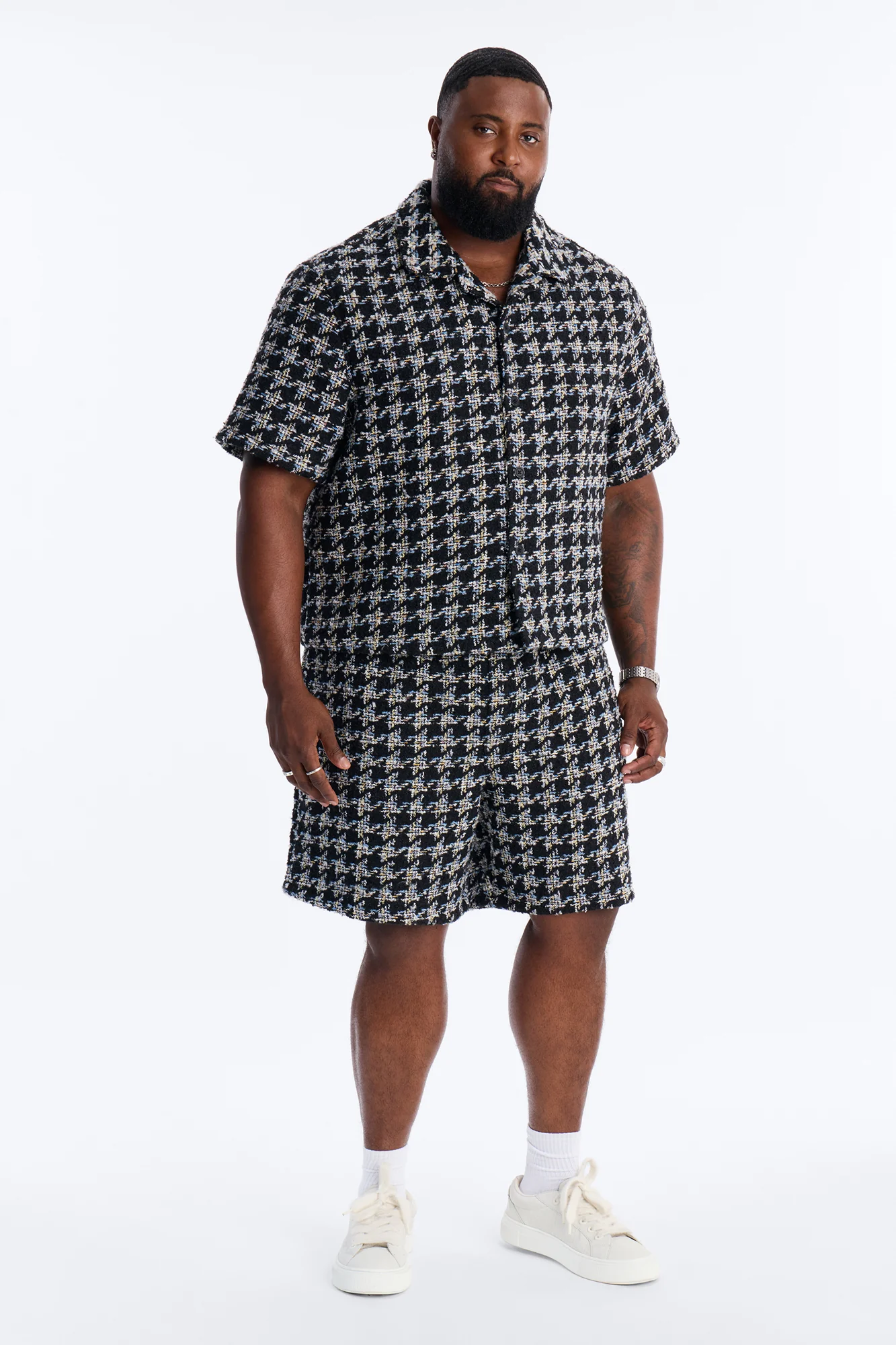 Cropped Relaxed Textured Boucle Houndstooth Button Up Shirt - Black - Image 5