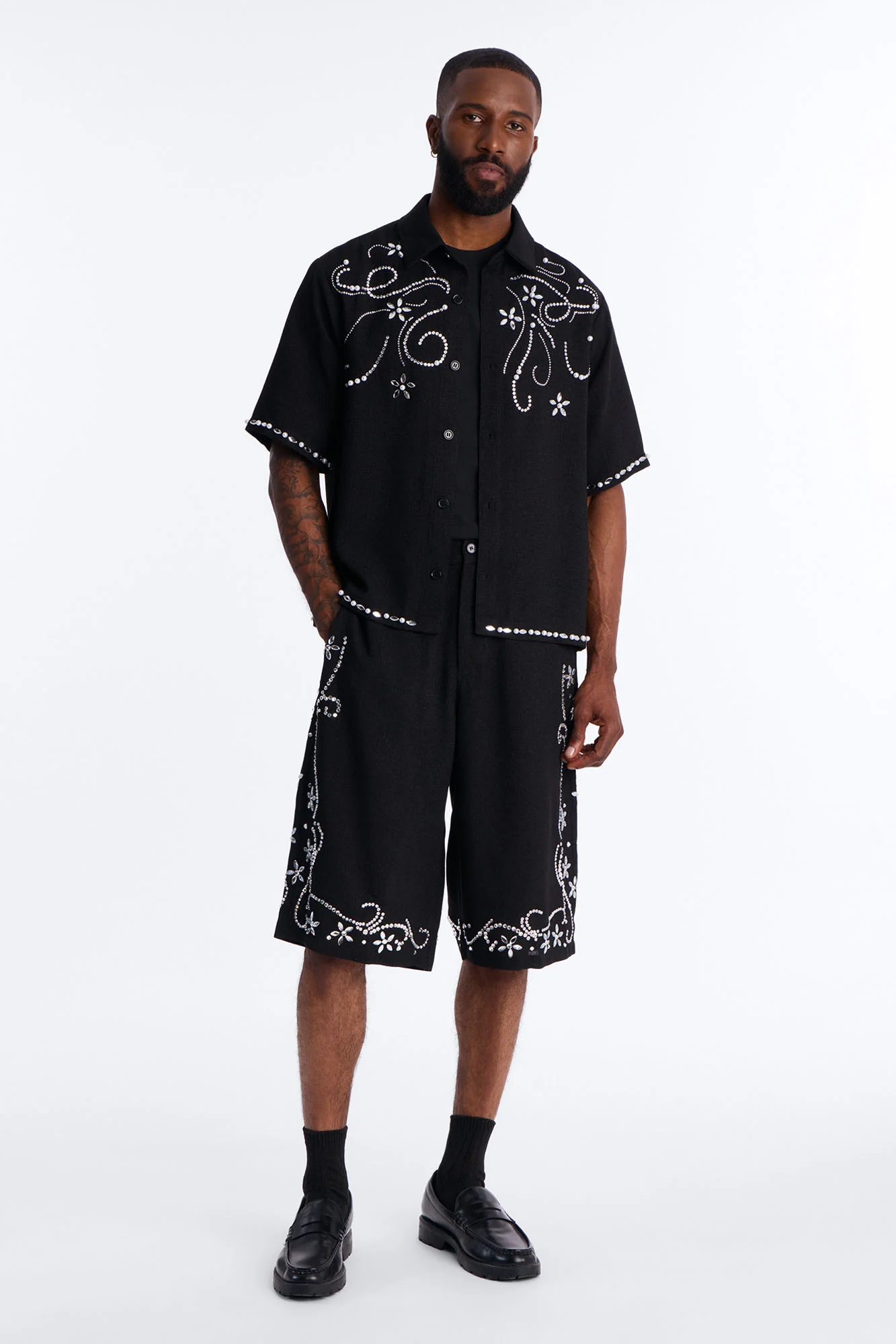Cropped Wanderlust Pearl Journey Button Up - Black - Image 2