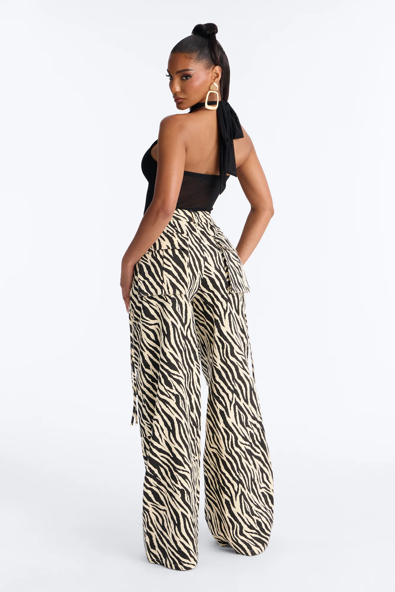 Daring Zebra Wide Leg Pleated Pants 33″ - Black/combo - Image 4