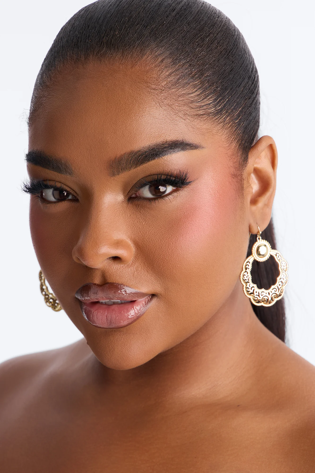 Enchanted Filigree Earrings - Gold - Image 2