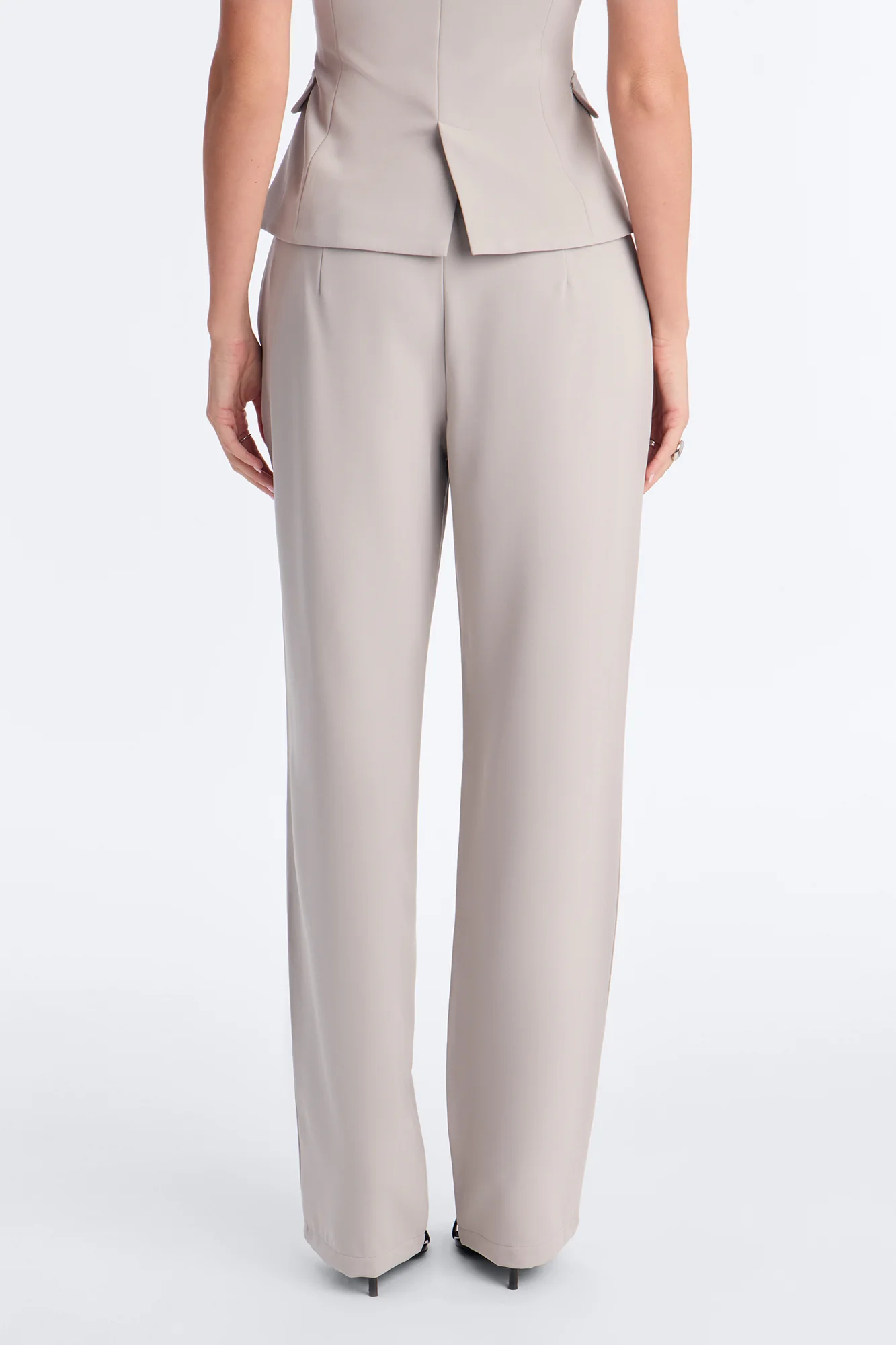 Everything in Order Pleated Straight Leg Trouser - Light Grey - Image 3