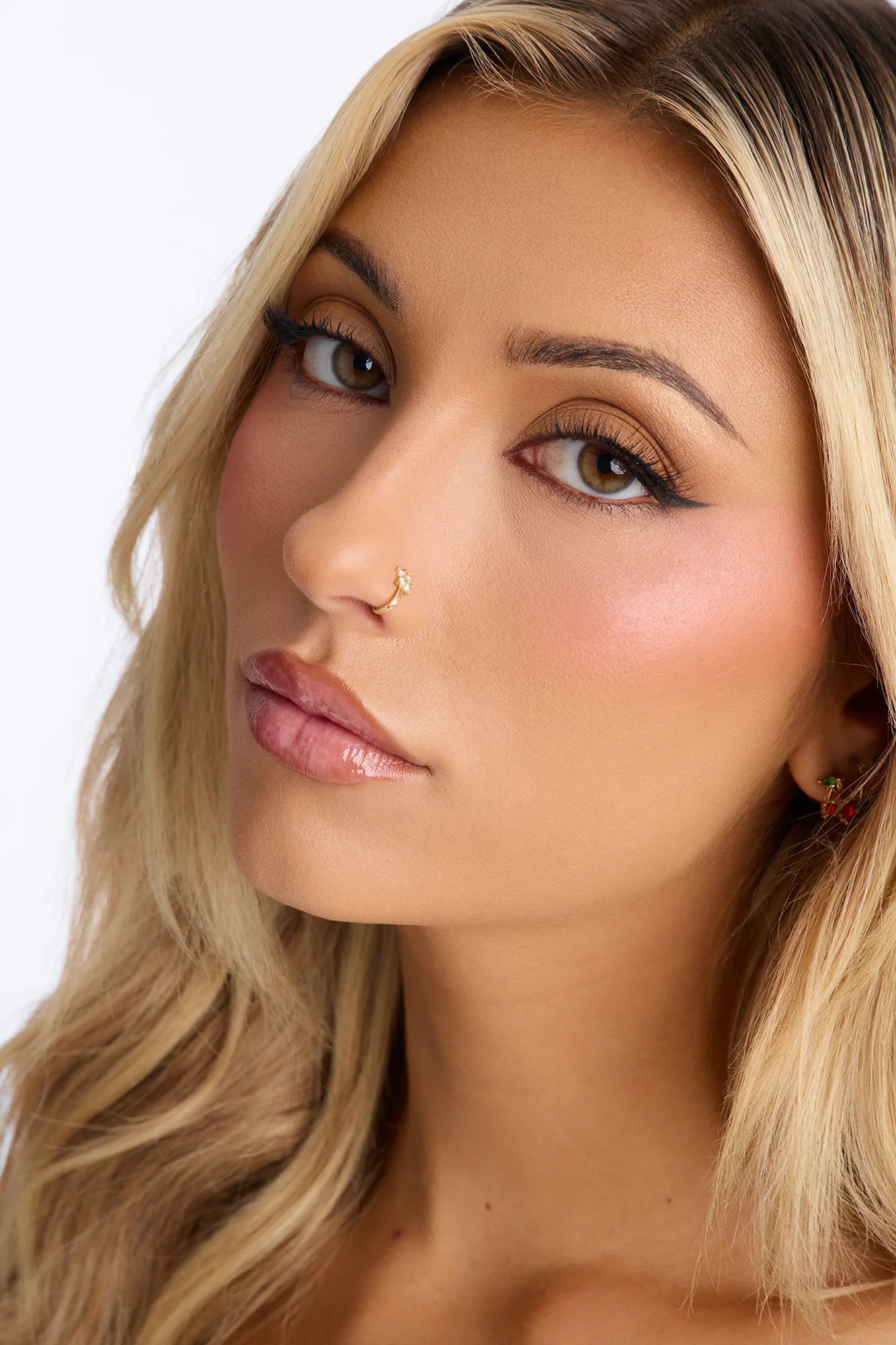 Flor Rhinestone Faux Nose Ring - Gold