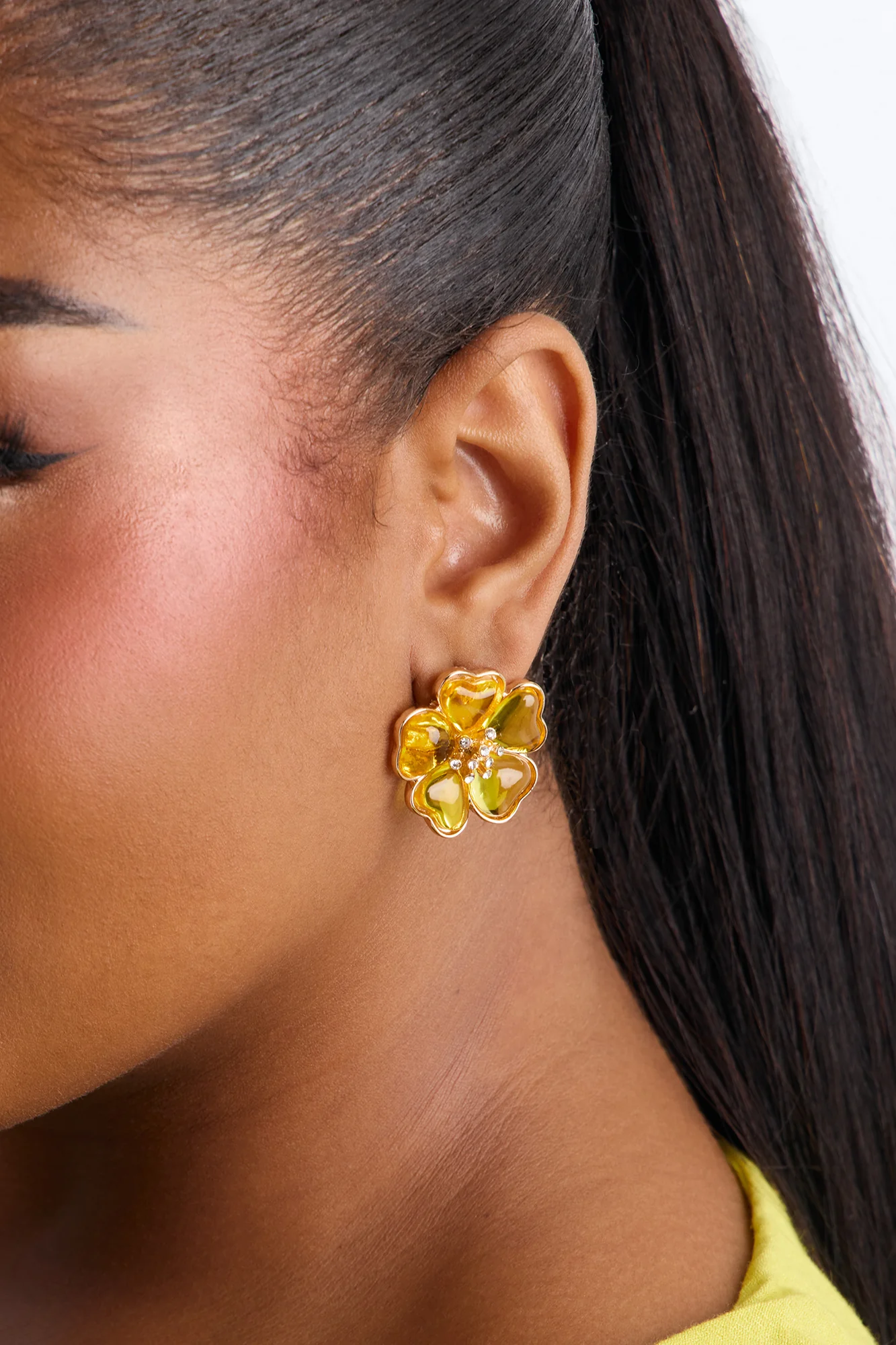 Floral Dreams Stud Earrings - Yellow