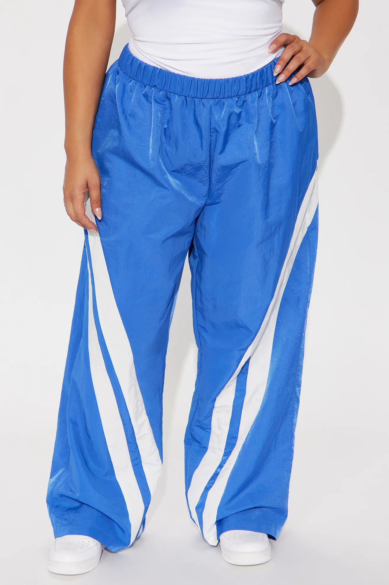 Follow The Curve Windbreaker Track Pant - Blue - Image 5