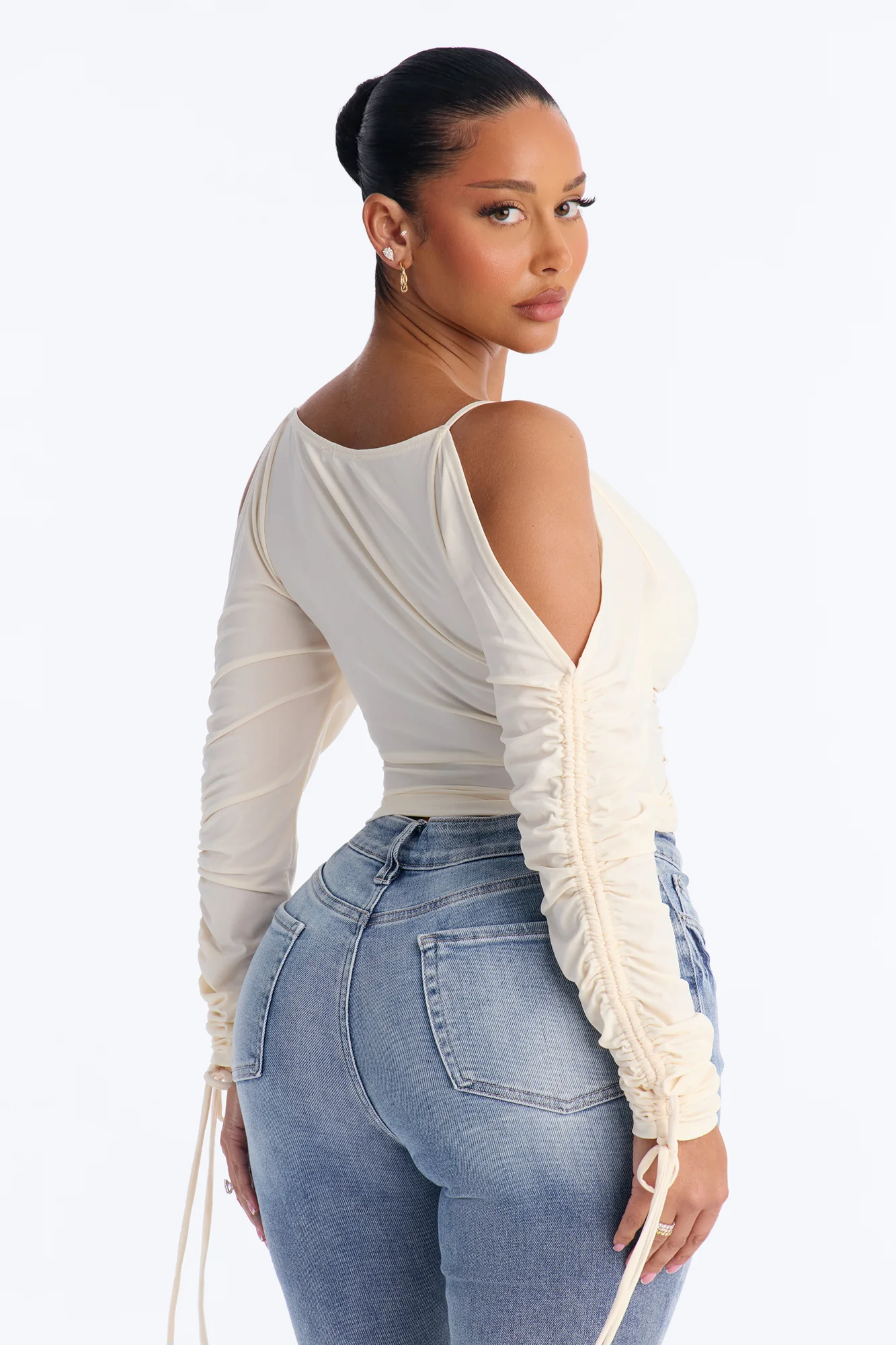 Genevieve Ruched Cold Shoulder Long Sleeve Top - Cream - Image 4