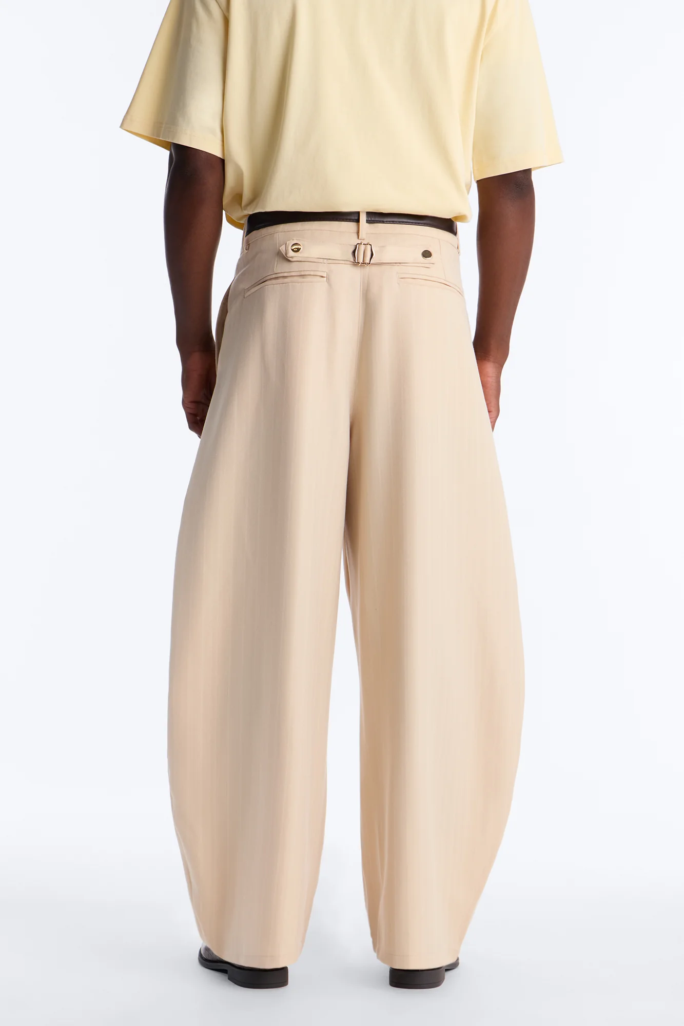 Herringbone Belted Barrel Trouser - Taupe - Image 4