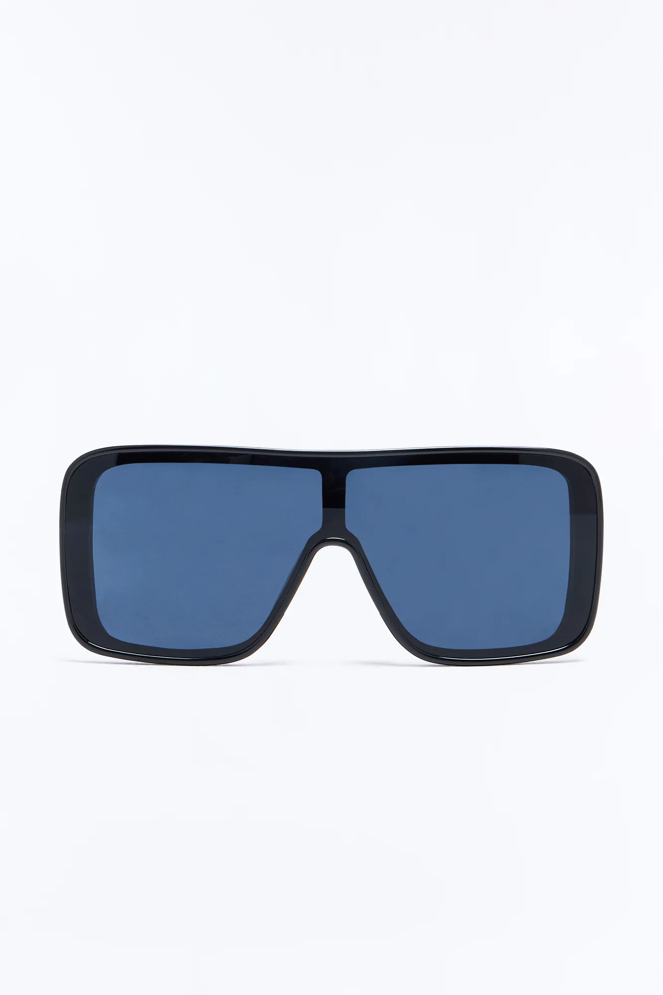 Keeping Up Sunglasses - Black - Image 3