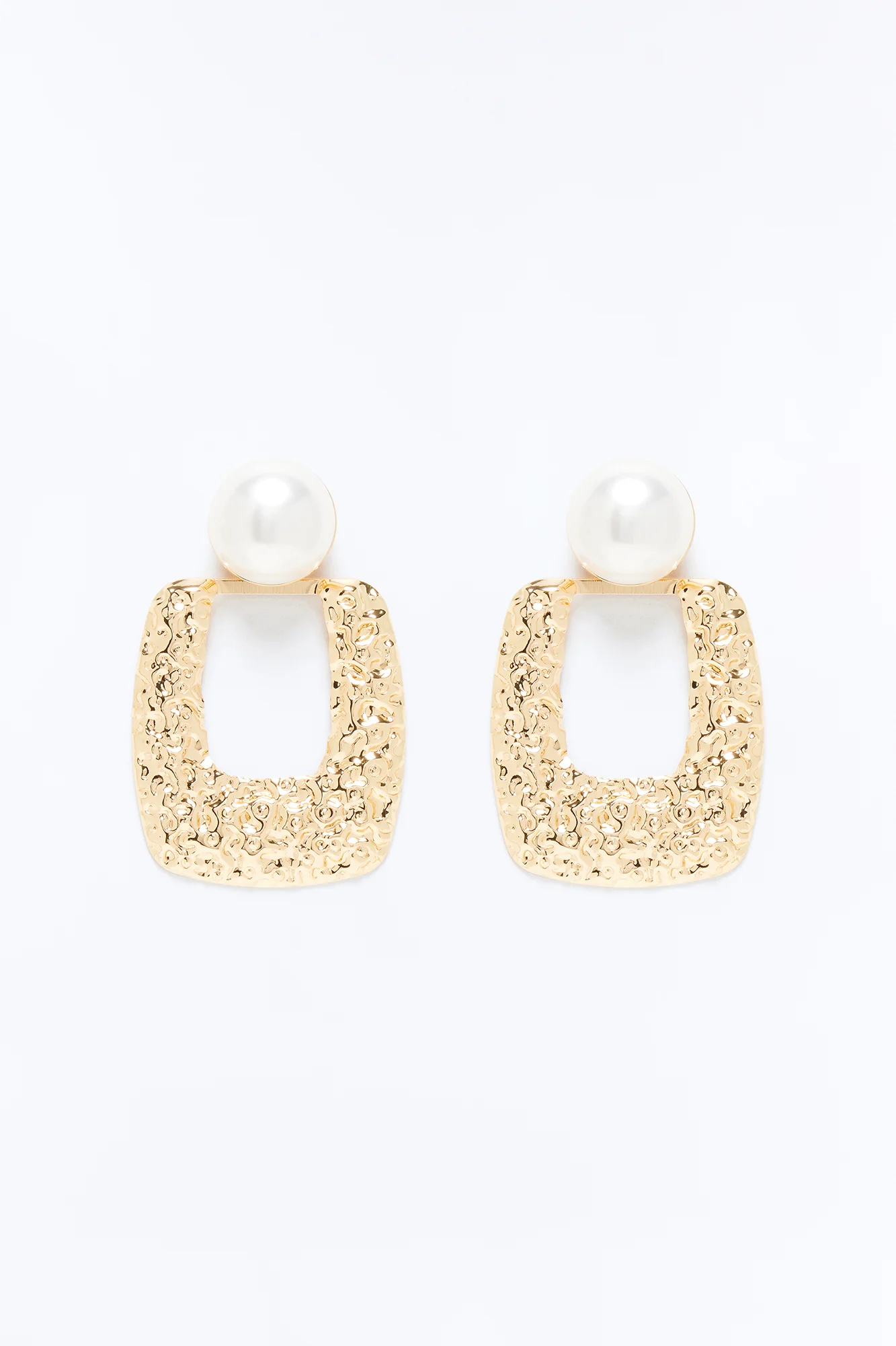 Knock The Pearls Drop Earrings - Gold