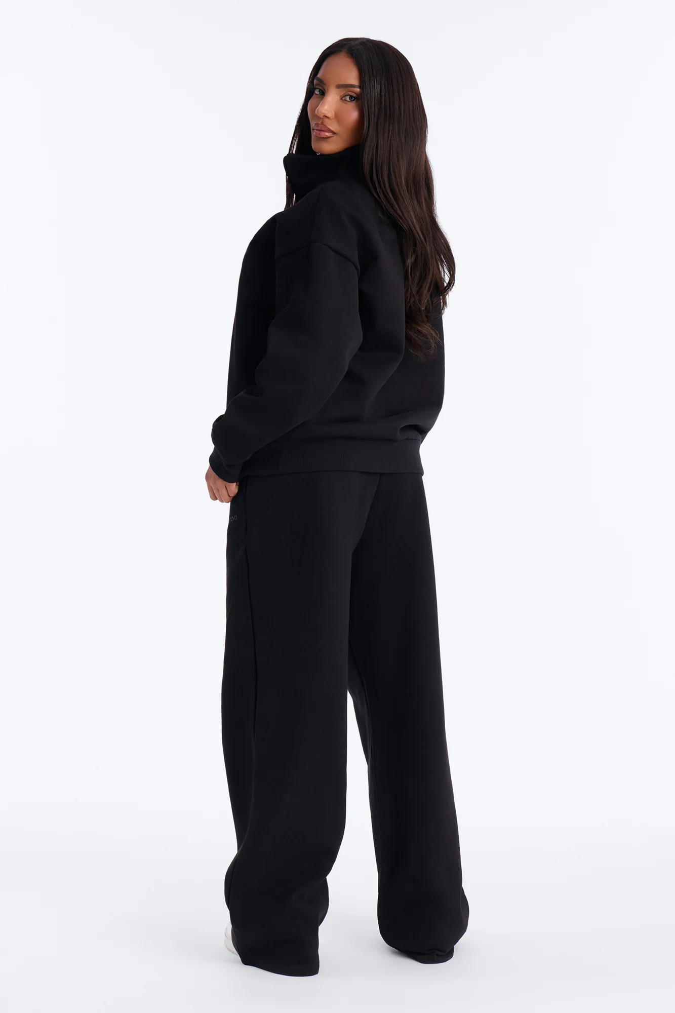 Libby Fleece Straight Leg Sweatpant - Black - Image 4