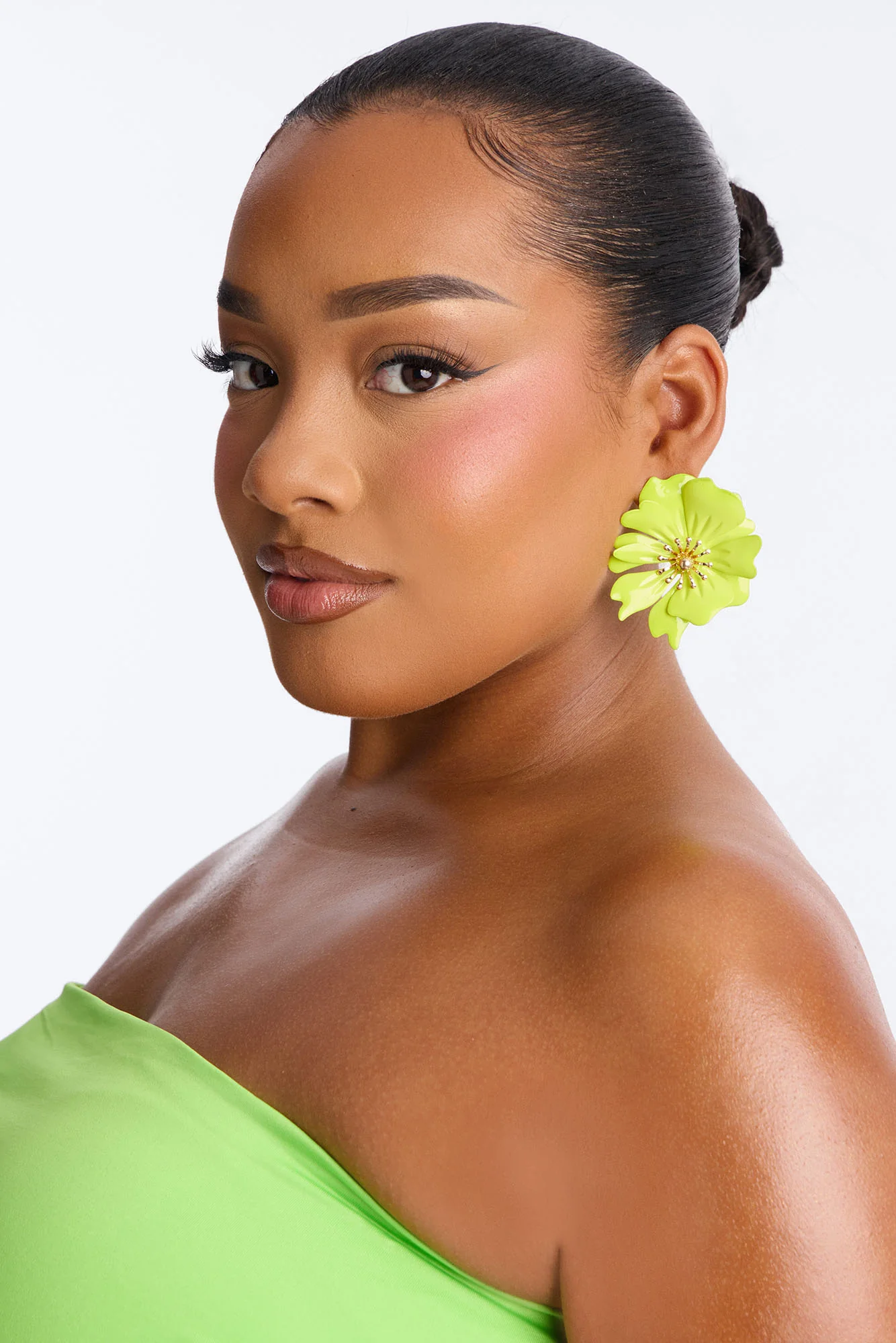Lily Breeze Earrings - Green - Image 2