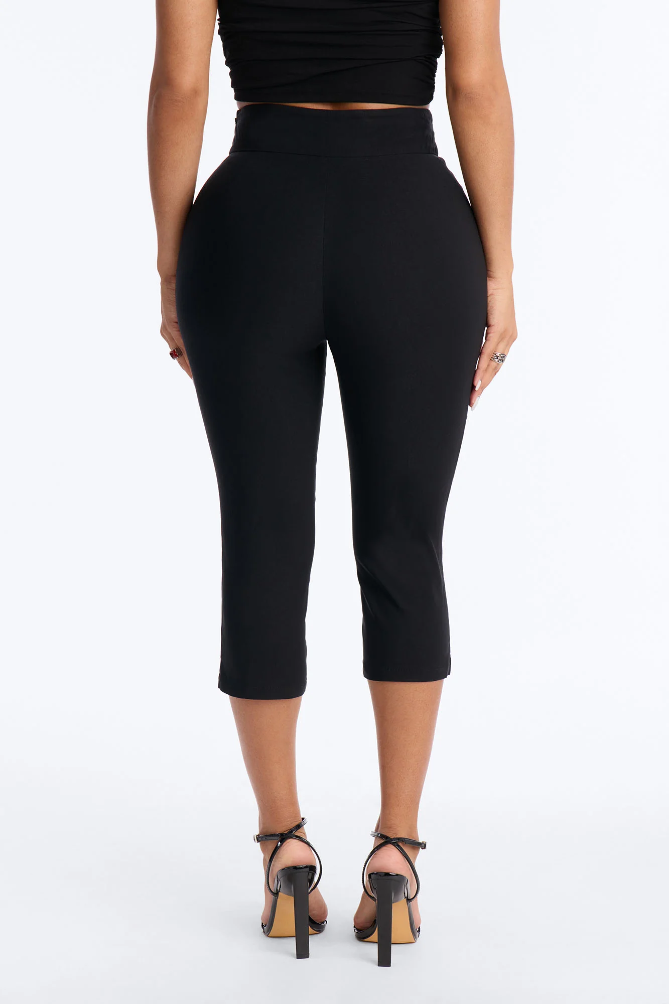 Makayla High Rise Buckle Skinny Capri Pant 19″ - Black - Image 4