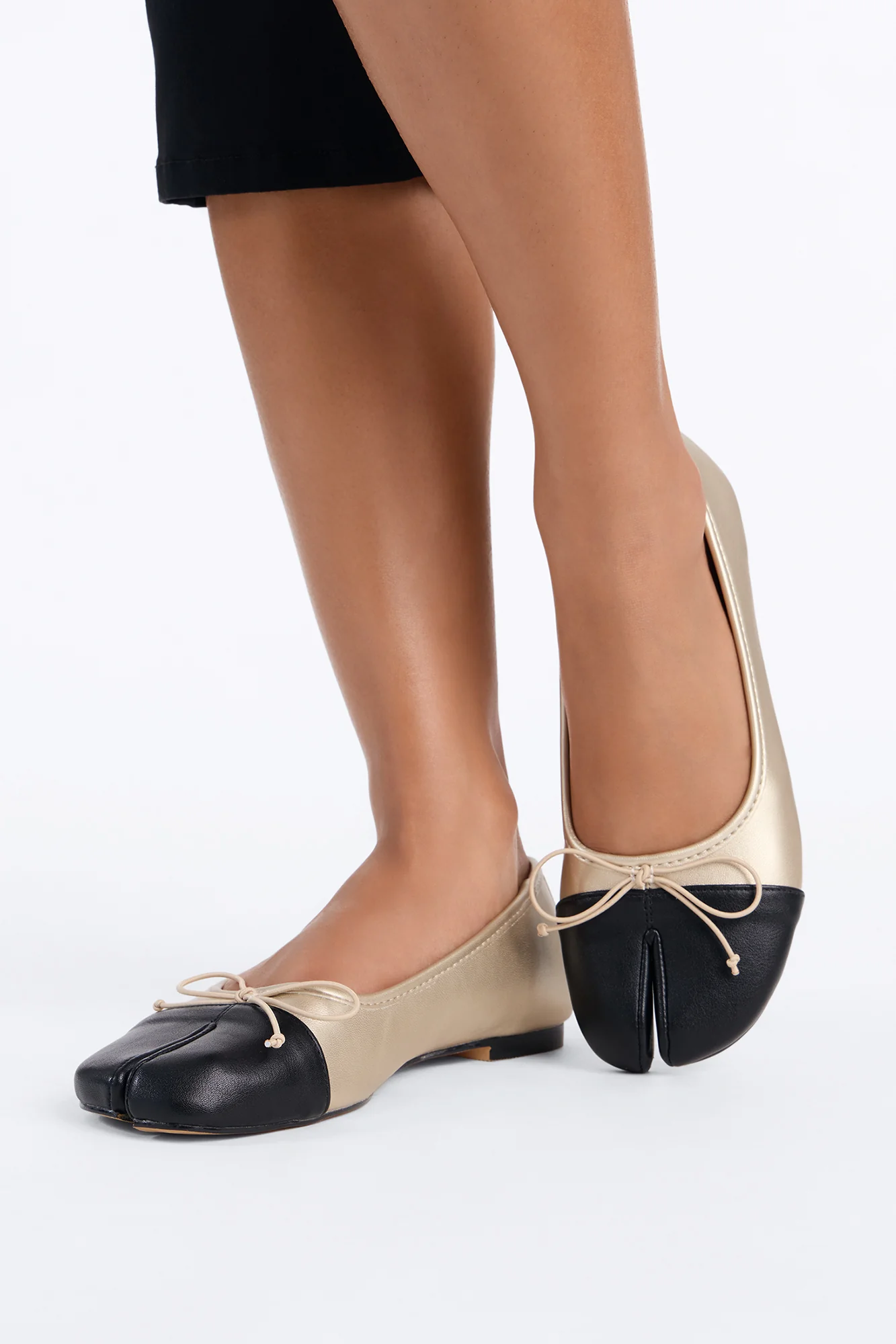 Mamie Bow Ballet Flats - Black/Gold - Image 2