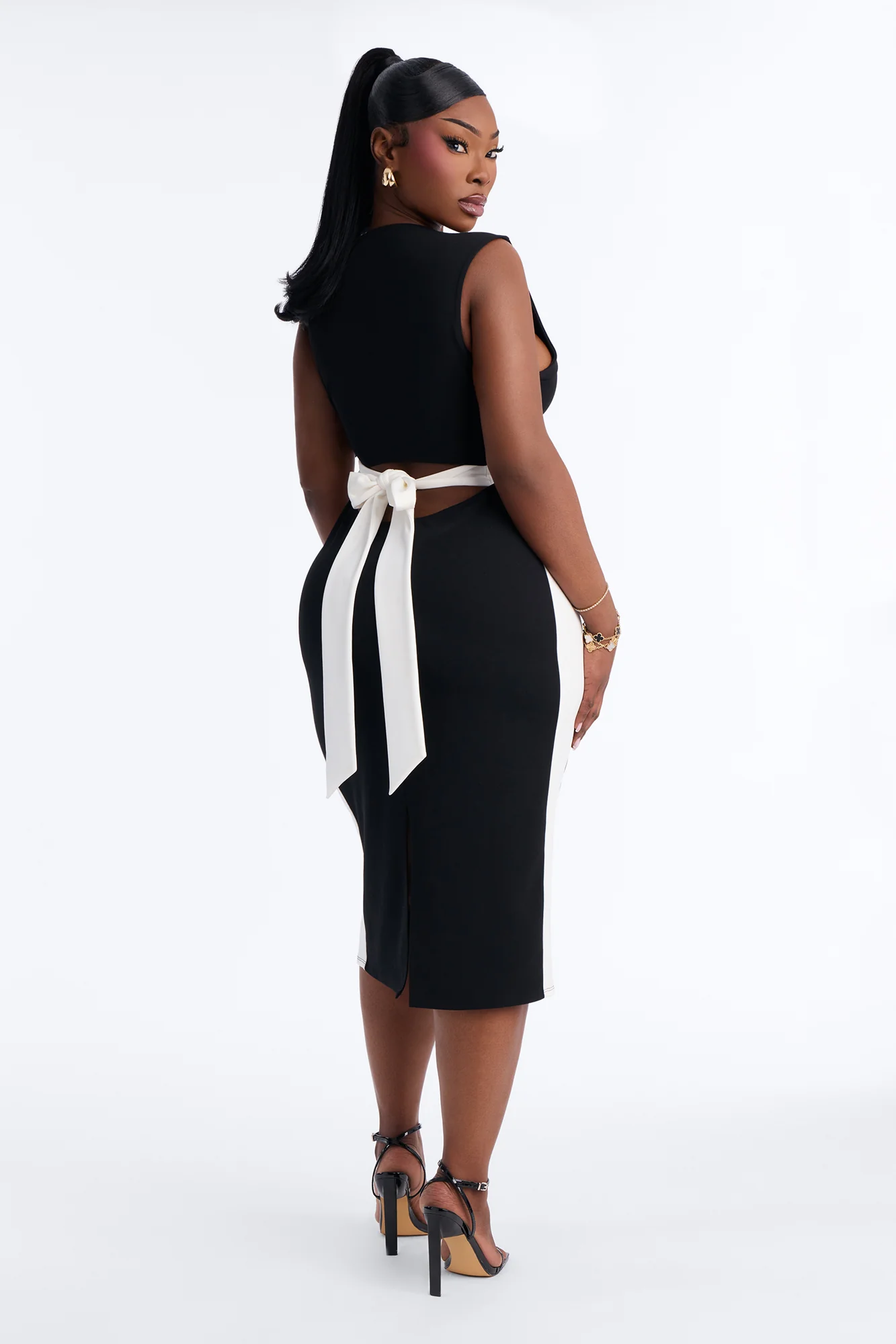 Margot Contrast Bow Midi Dress - Black/White - Image 7