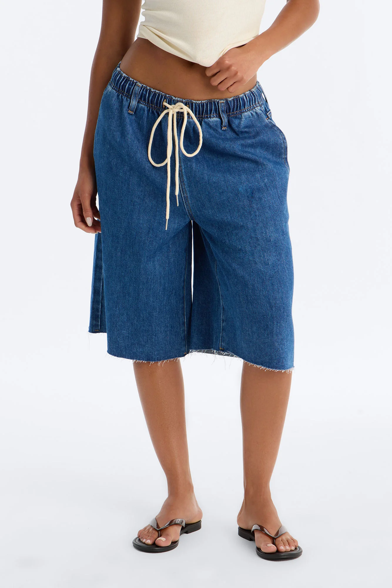 Metro Drapey Linen Denim Boxer Jorts - Medium Wash - Image 2