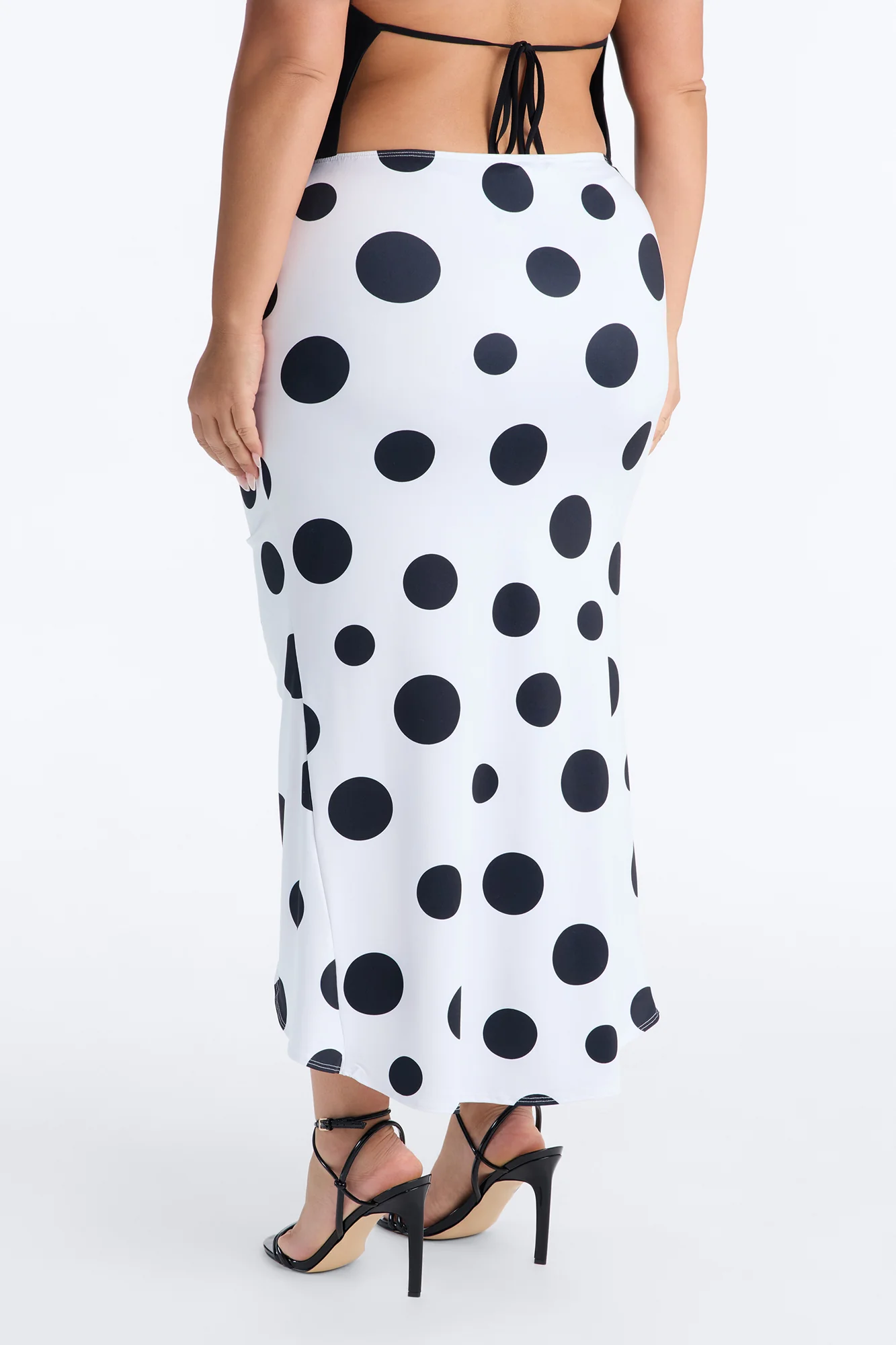 Mila Ruched Polka Dot Midi Skirt - White/Black - Image 8