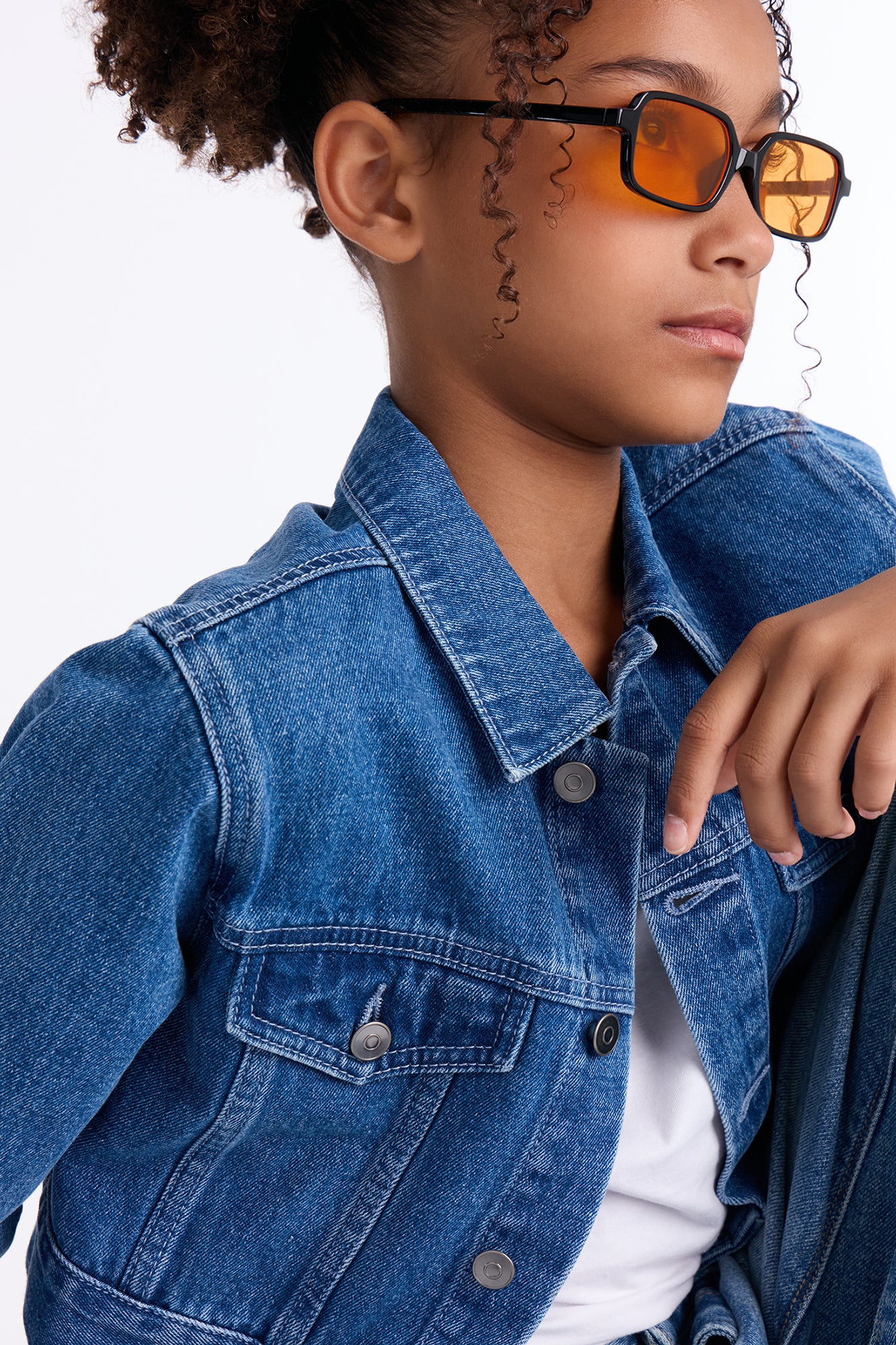 Mini Cora Super Cropped Denim Jacket - Medium Wash - Image 3