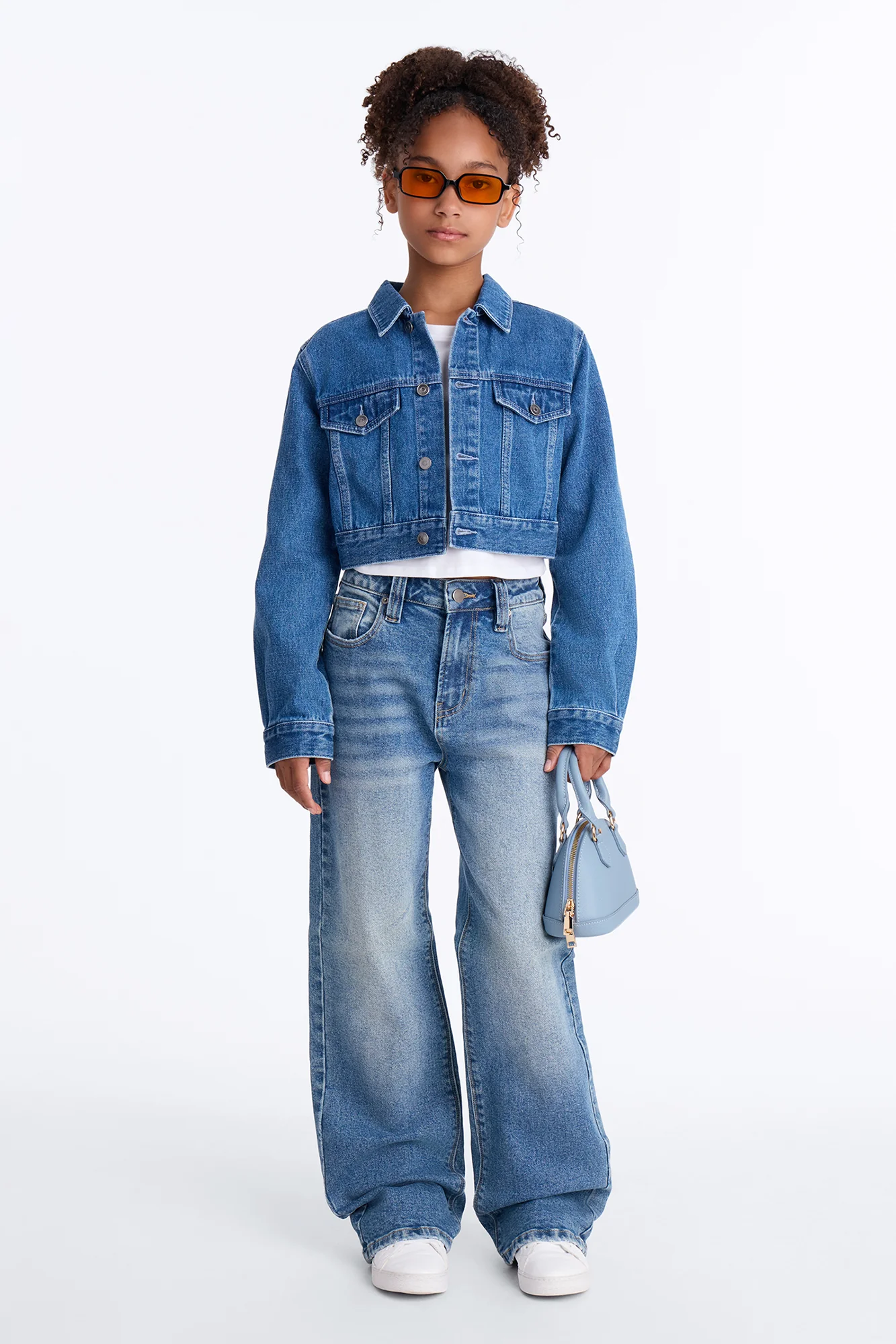 Mini Cora Super Cropped Denim Jacket - Medium Wash - Image 4
