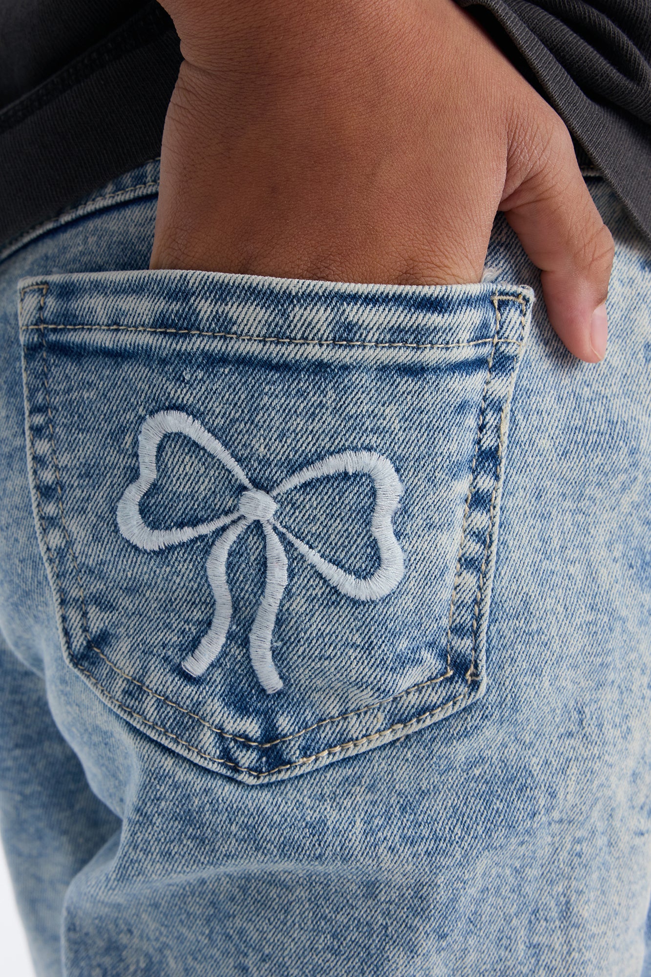 Mini On The Right Track Wide Leg Jeans - Medium Wash - Image 5