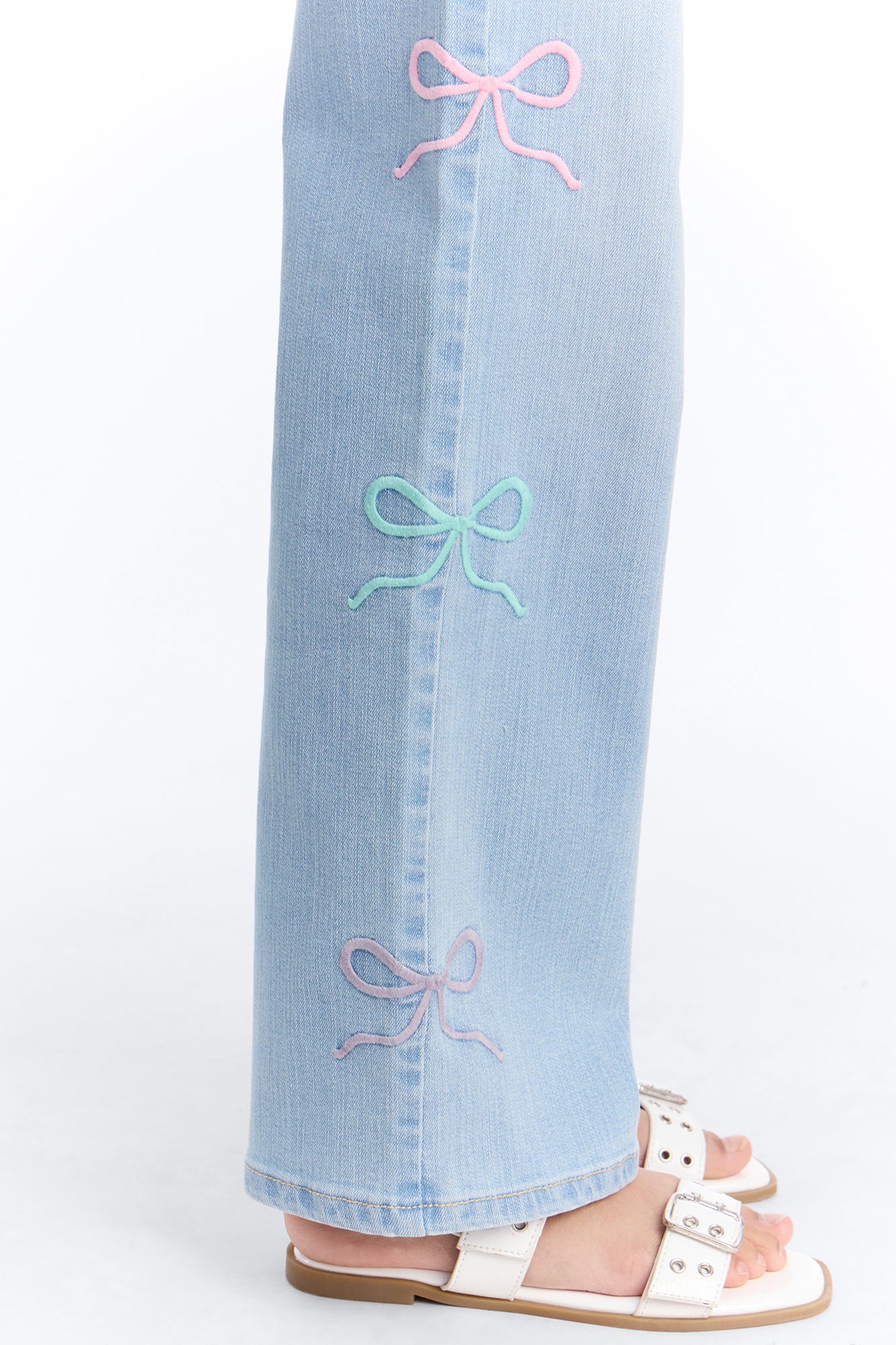 Mini Positively Pretty Wide Leg Jeans - Light Wash - Image 3