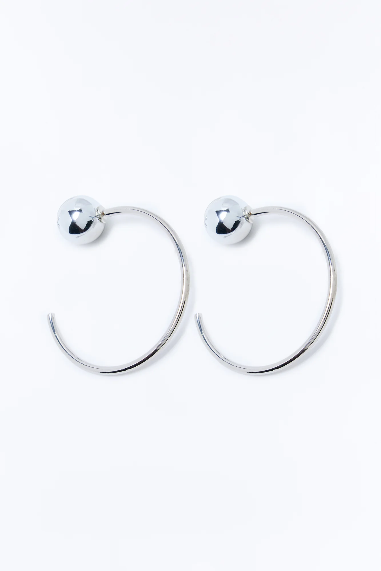 Minimal Effort Hoop Earrings - Silver