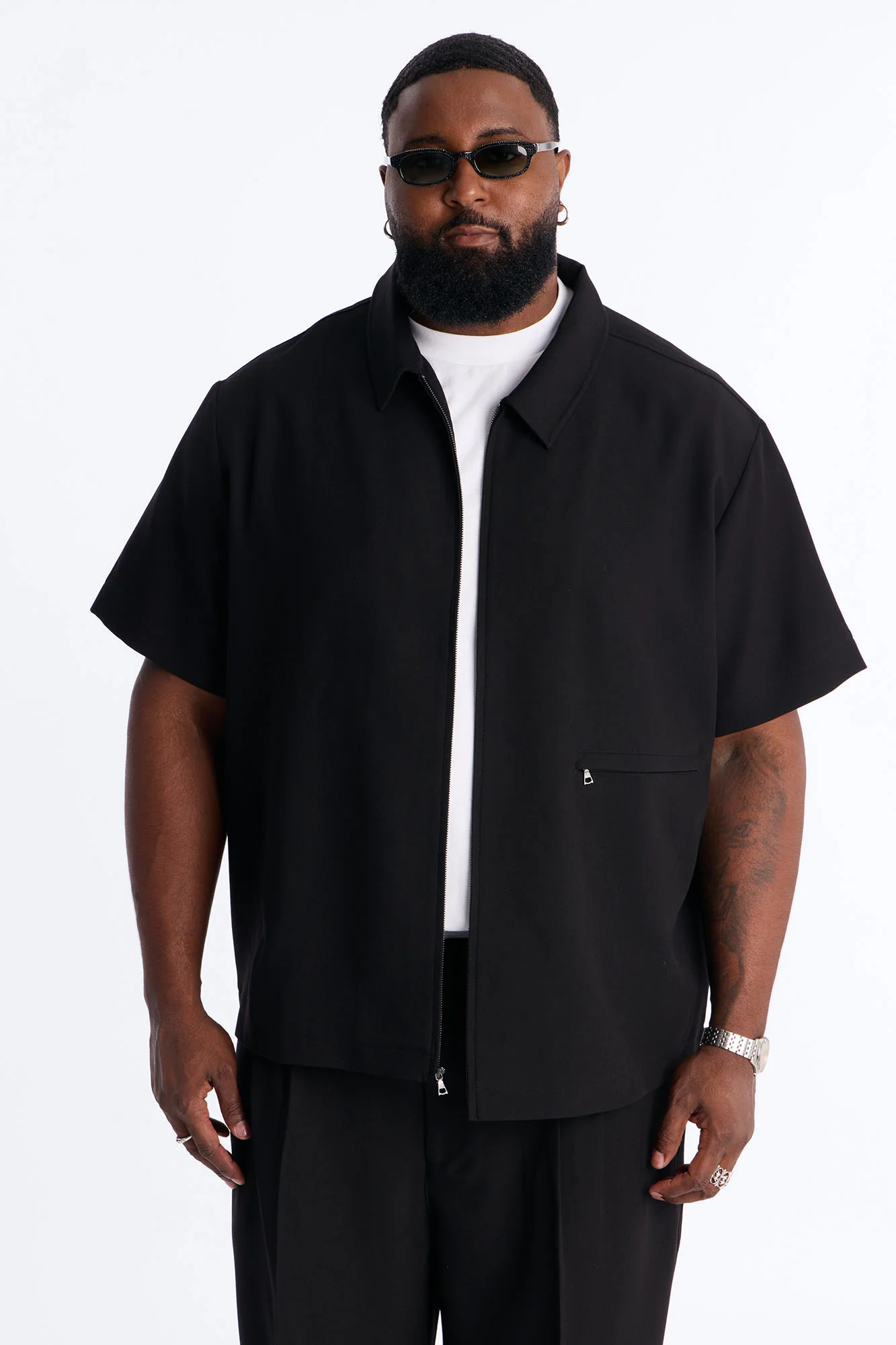 Modern Essential Short Sleeve Zip Collar Shirt - Black - Image 5