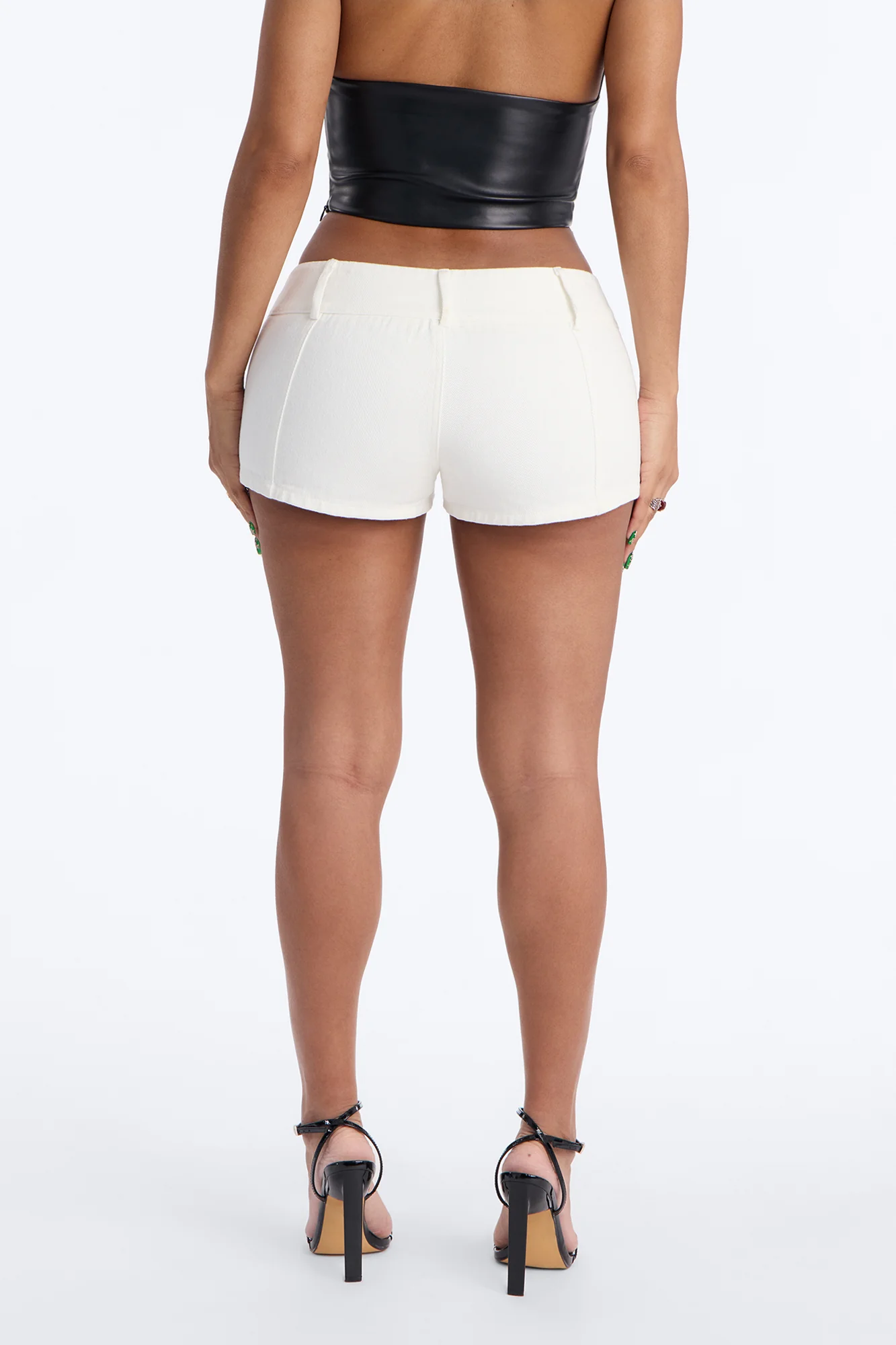 Nia Twill Low Rise Micro Short - White - Image 3