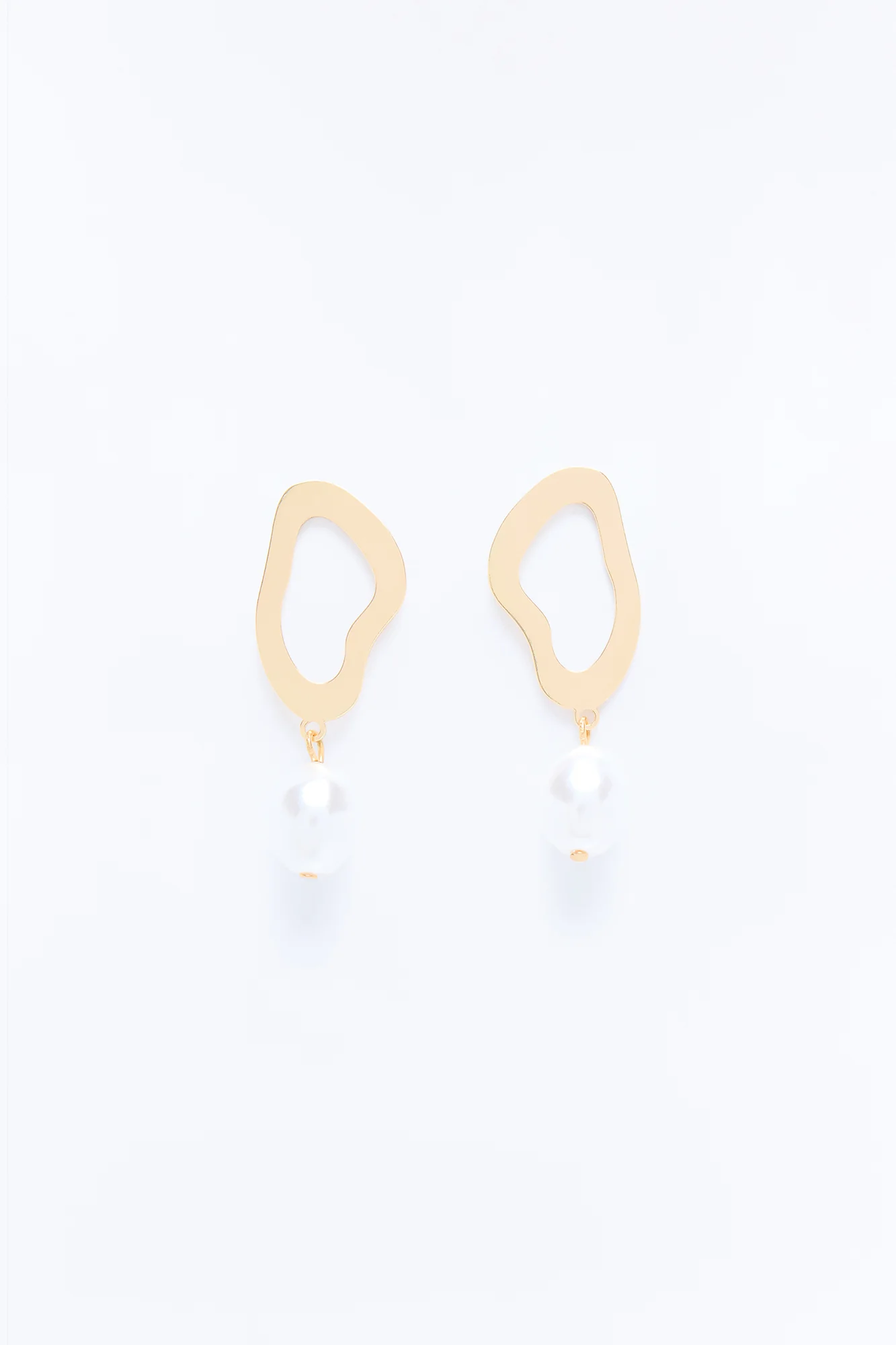 Noctura Pearl Drop Earrings - Gold