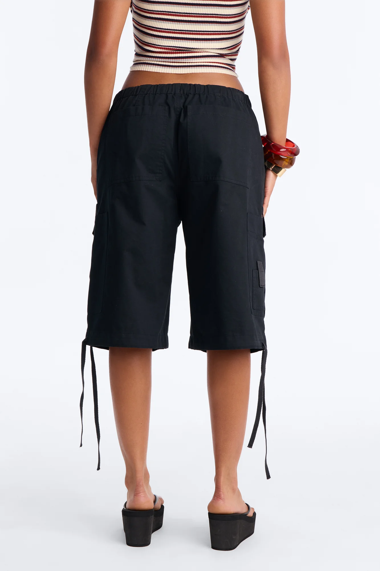 Out Of Town Low Rise Cotton Bermuda Short - Black - Image 3