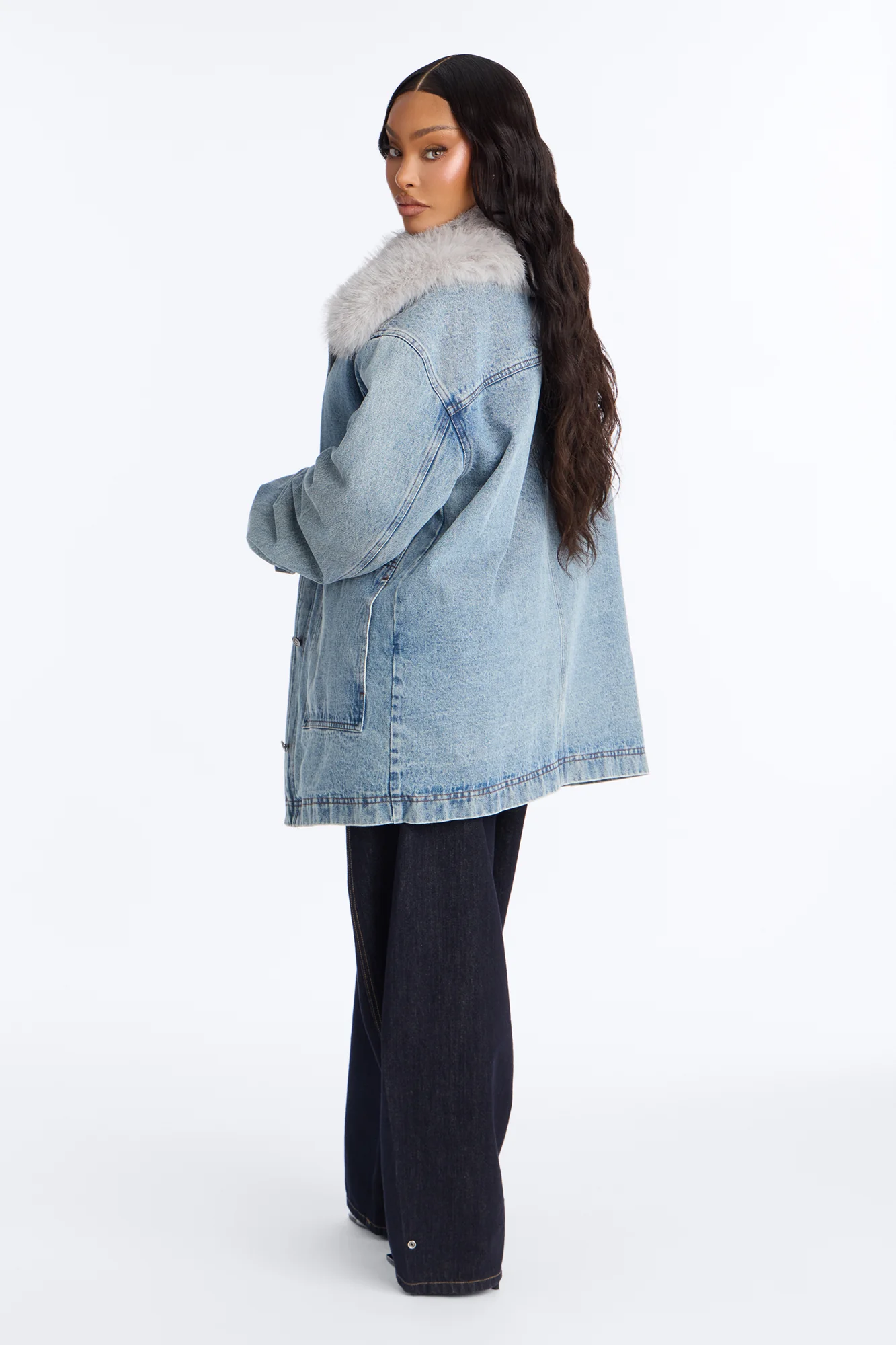 Park City Faux Fur Boyfriend Denim Jacket - Medium Wash - Image 4