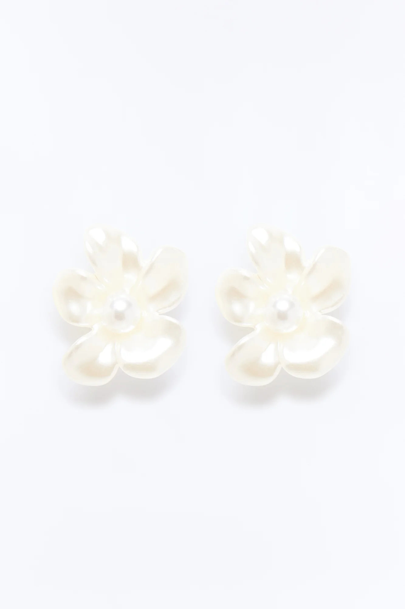 Petal Love Stud Earrings - White - Image 3