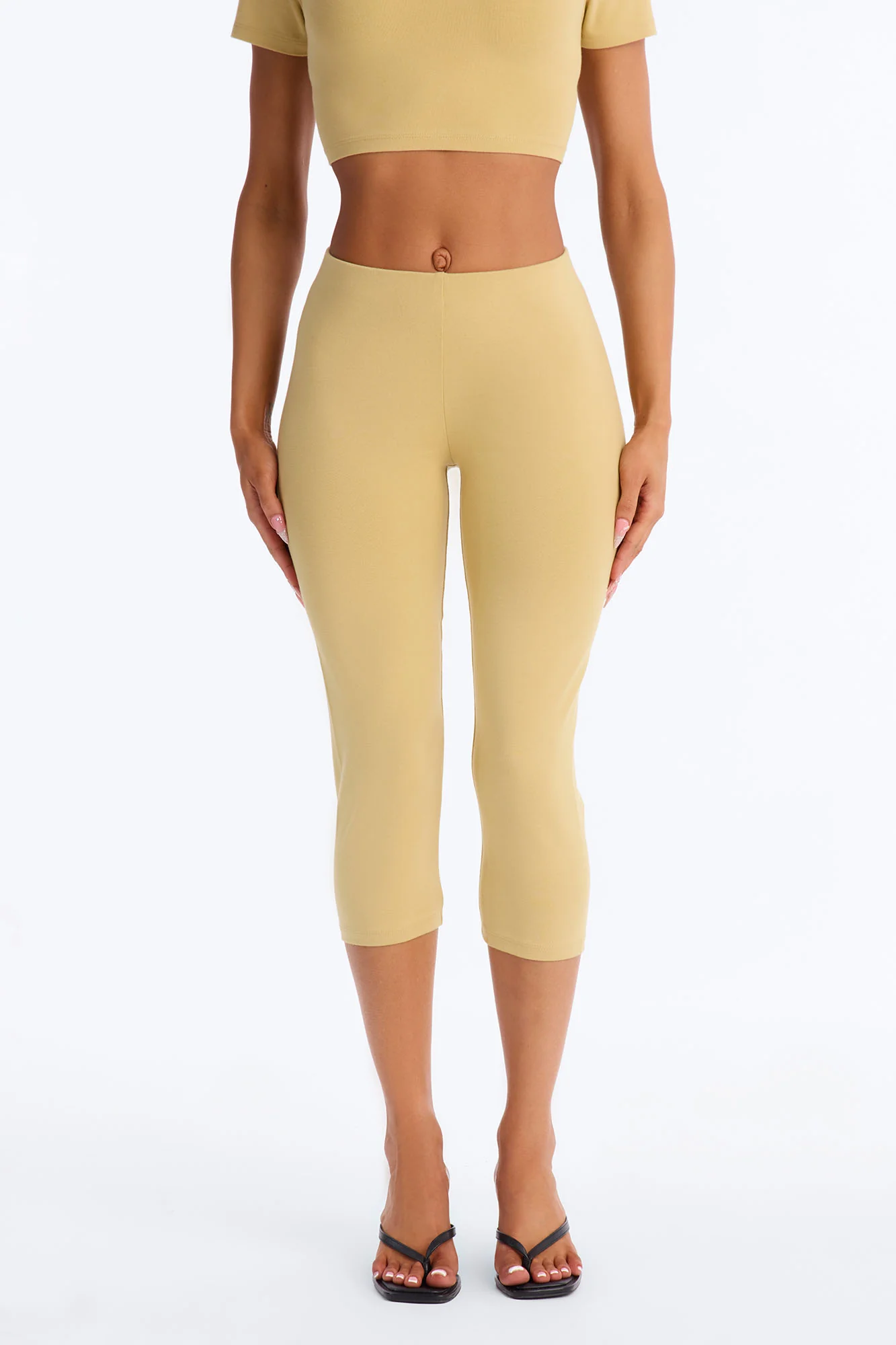 Quinn Low Rise Capri Legging - Honey - Image 2
