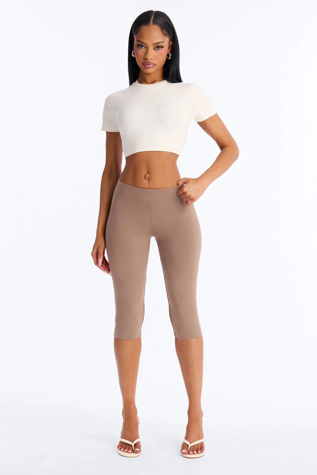 Quinn Low Rise Pedal Pusher Capri Legging - Taupe - Image 2