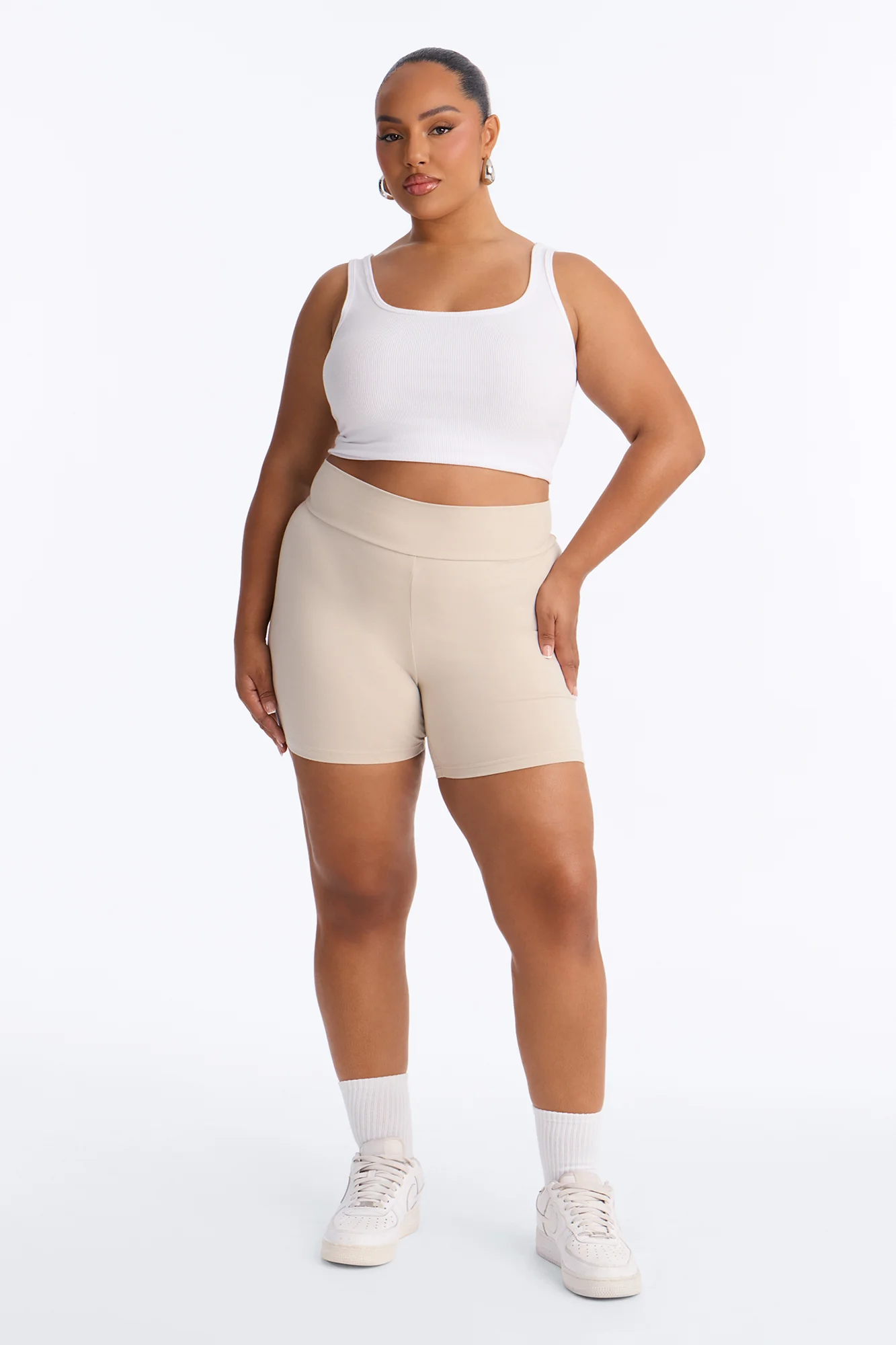 Quinn Mid Rise Everyday Cotton Biker Short 5″ - Stone - Image 4