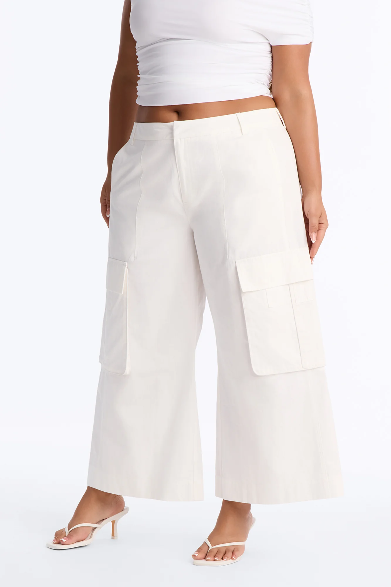 Reese Mid Rise Cargo Wide Leg Culotte - White - Image 6