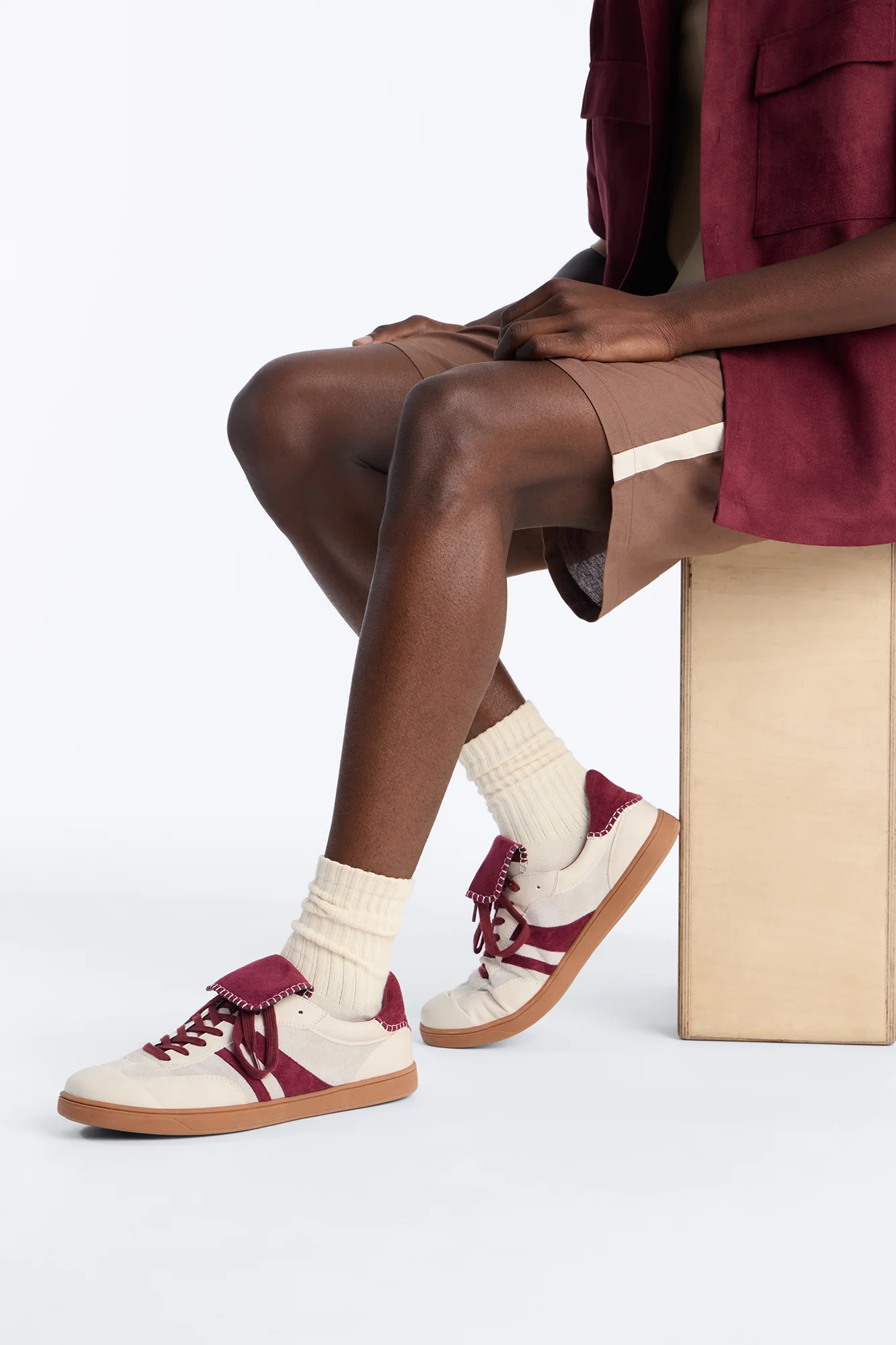 Retro Panel Faux Suede Low Lace Up Sneaker - Taupe - Image 2