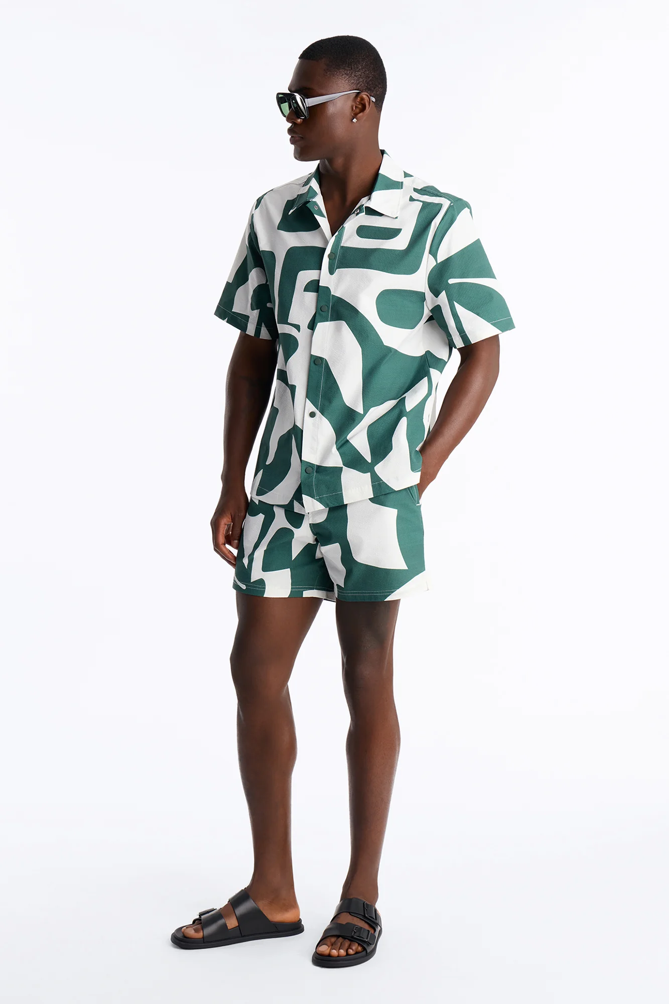 Seersucker Abstract Geo Printed Closed Collar Shirt - Green/combo - Image 2