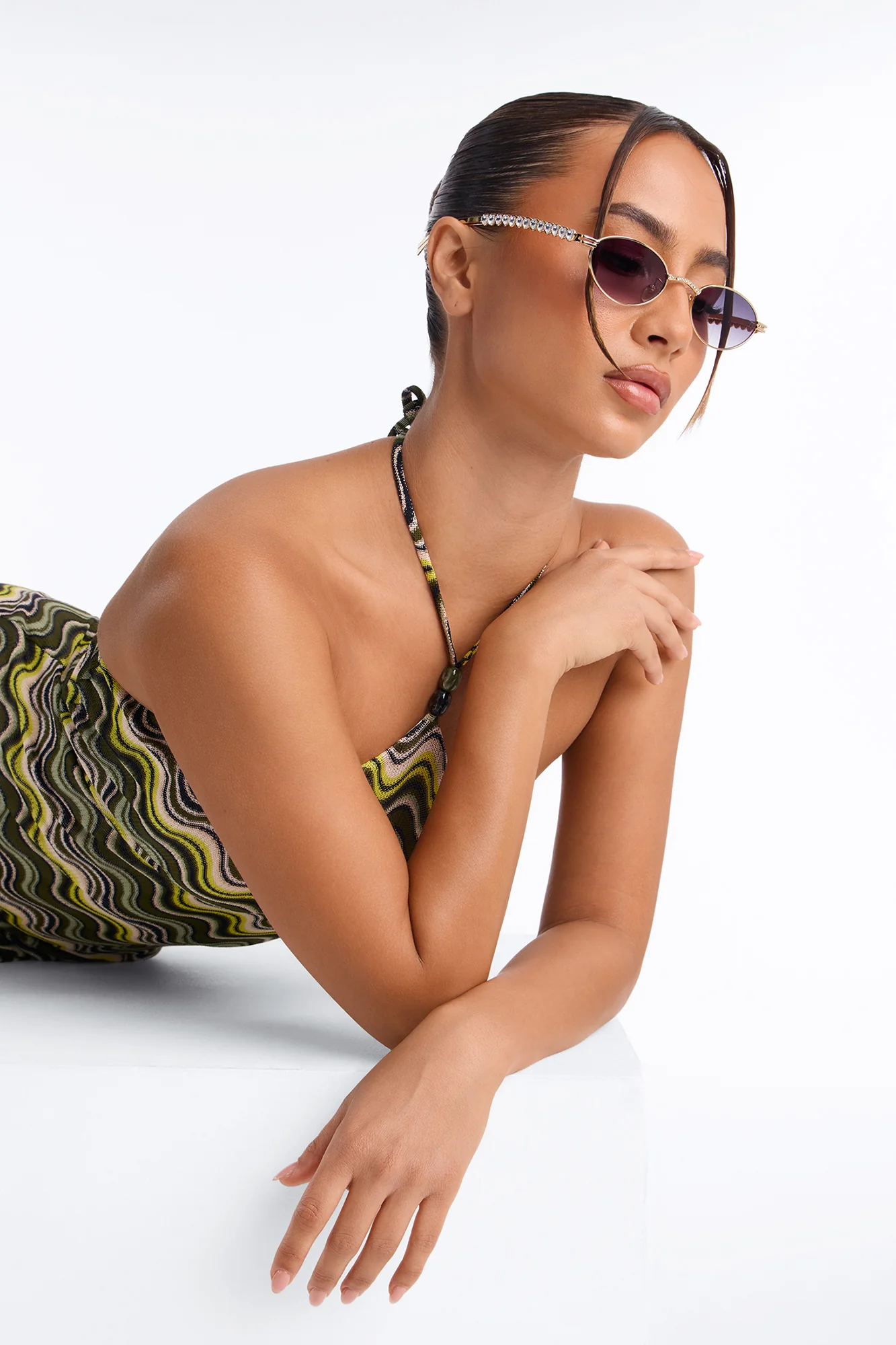 Shake It Girl Sunglasses - Gold/Purple - Image 2