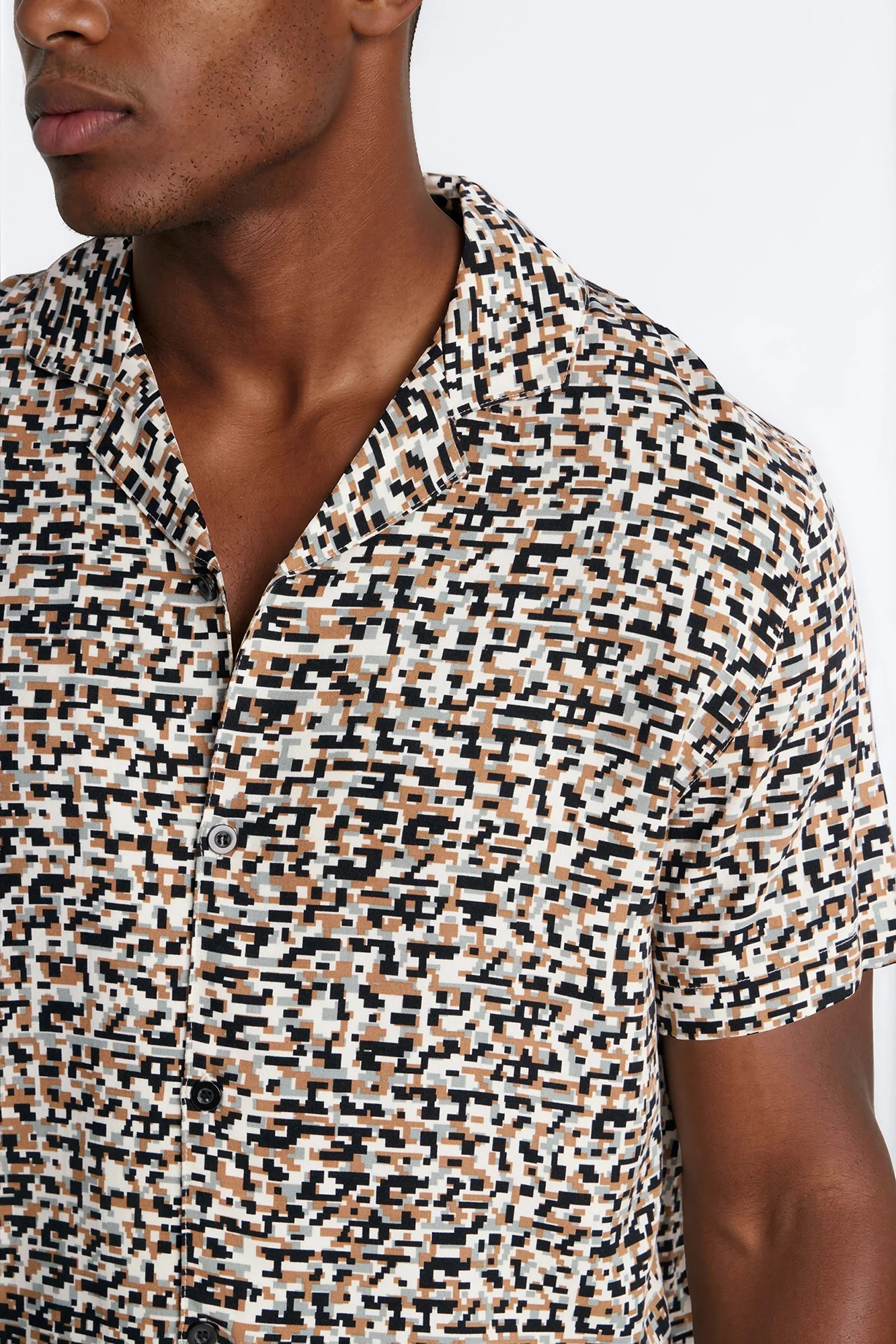Shoreline Cuban Collar Button Up Shirt - Black - Image 3